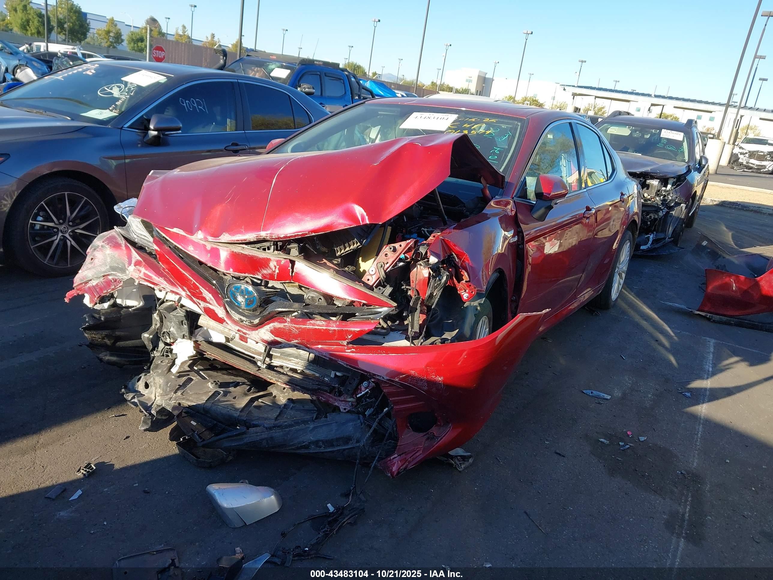 TOYOTA CAMRY image 2