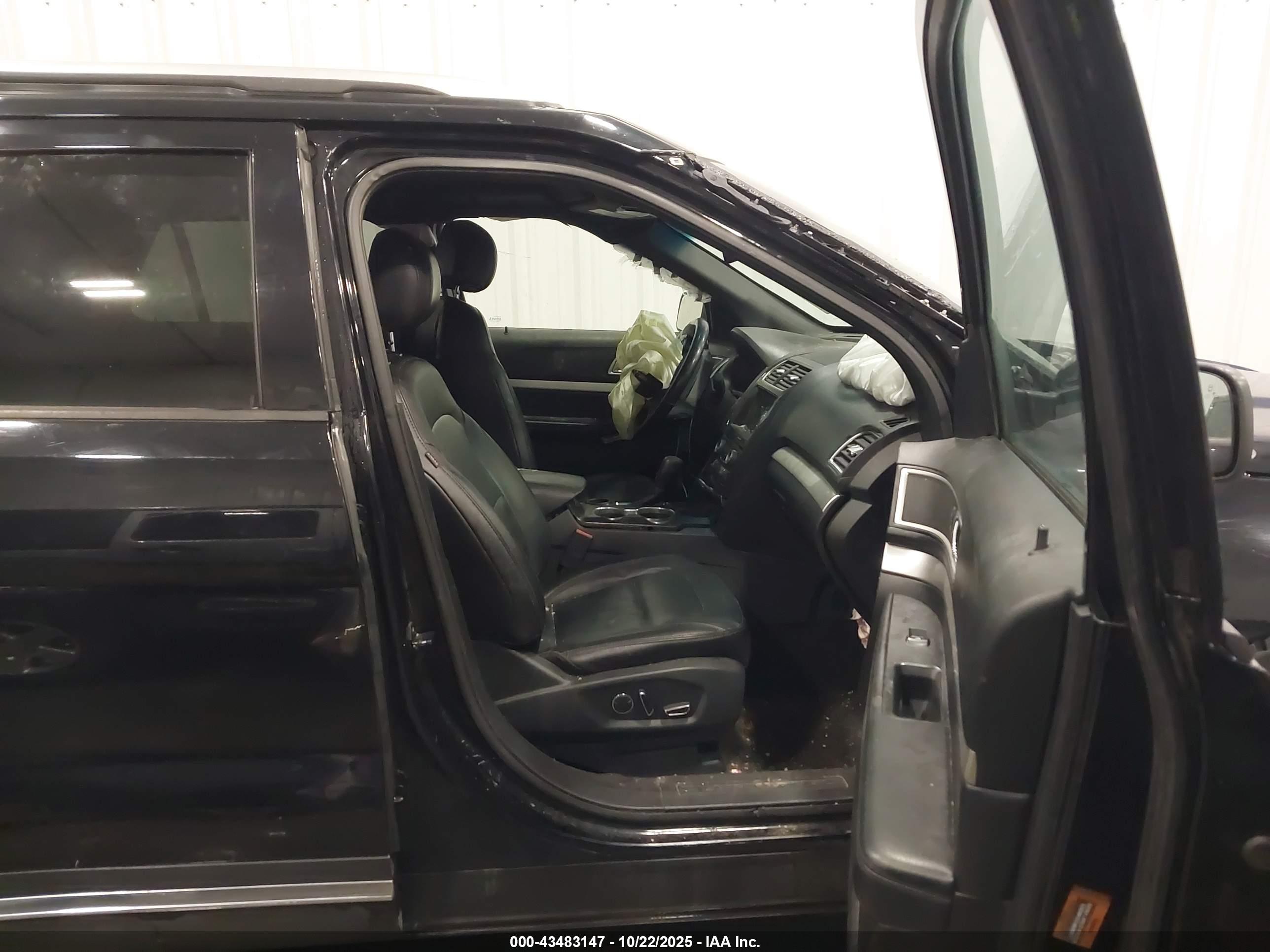FORD EXPLORER image 5