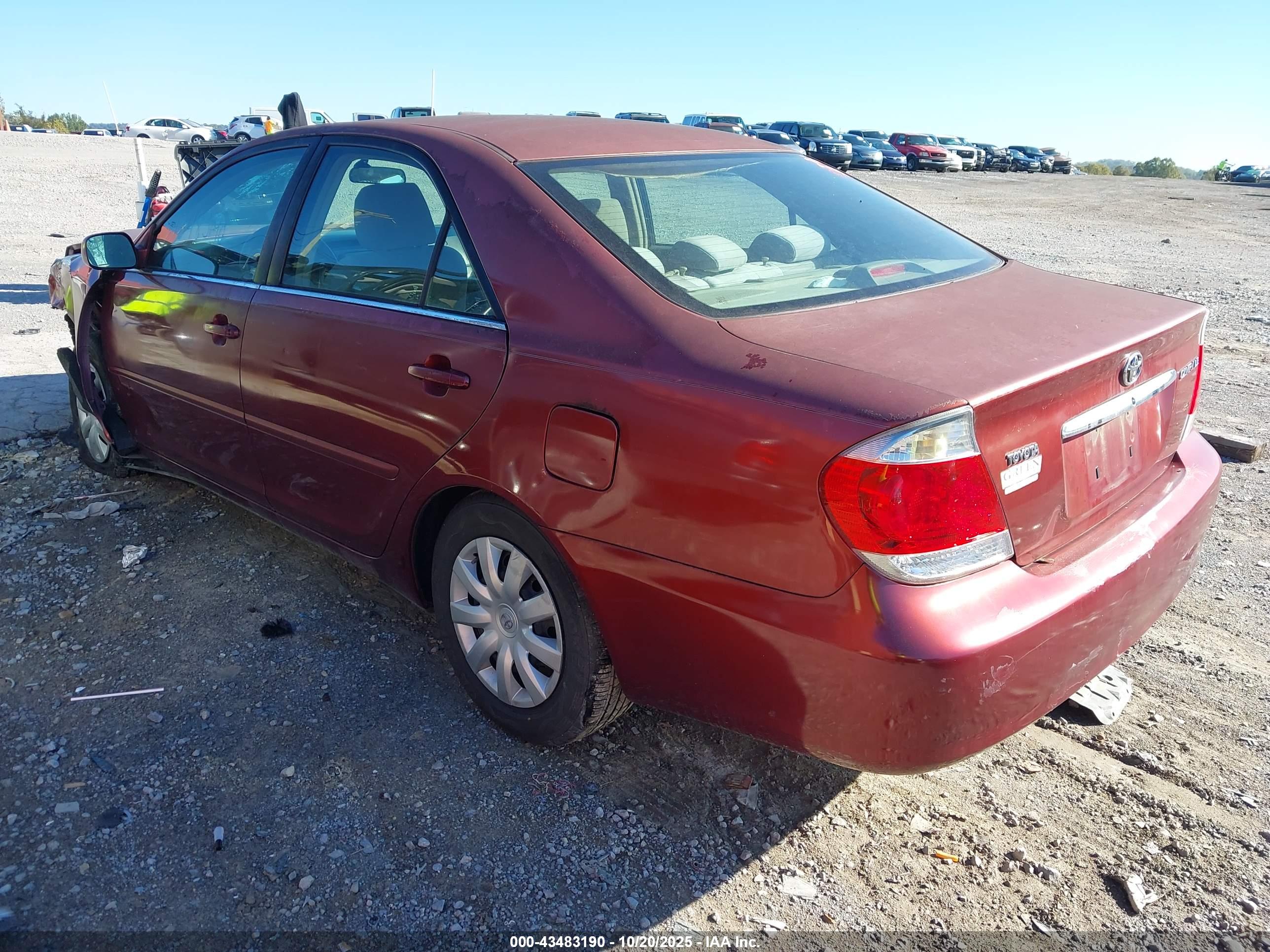 TOYOTA CAMRY image 3