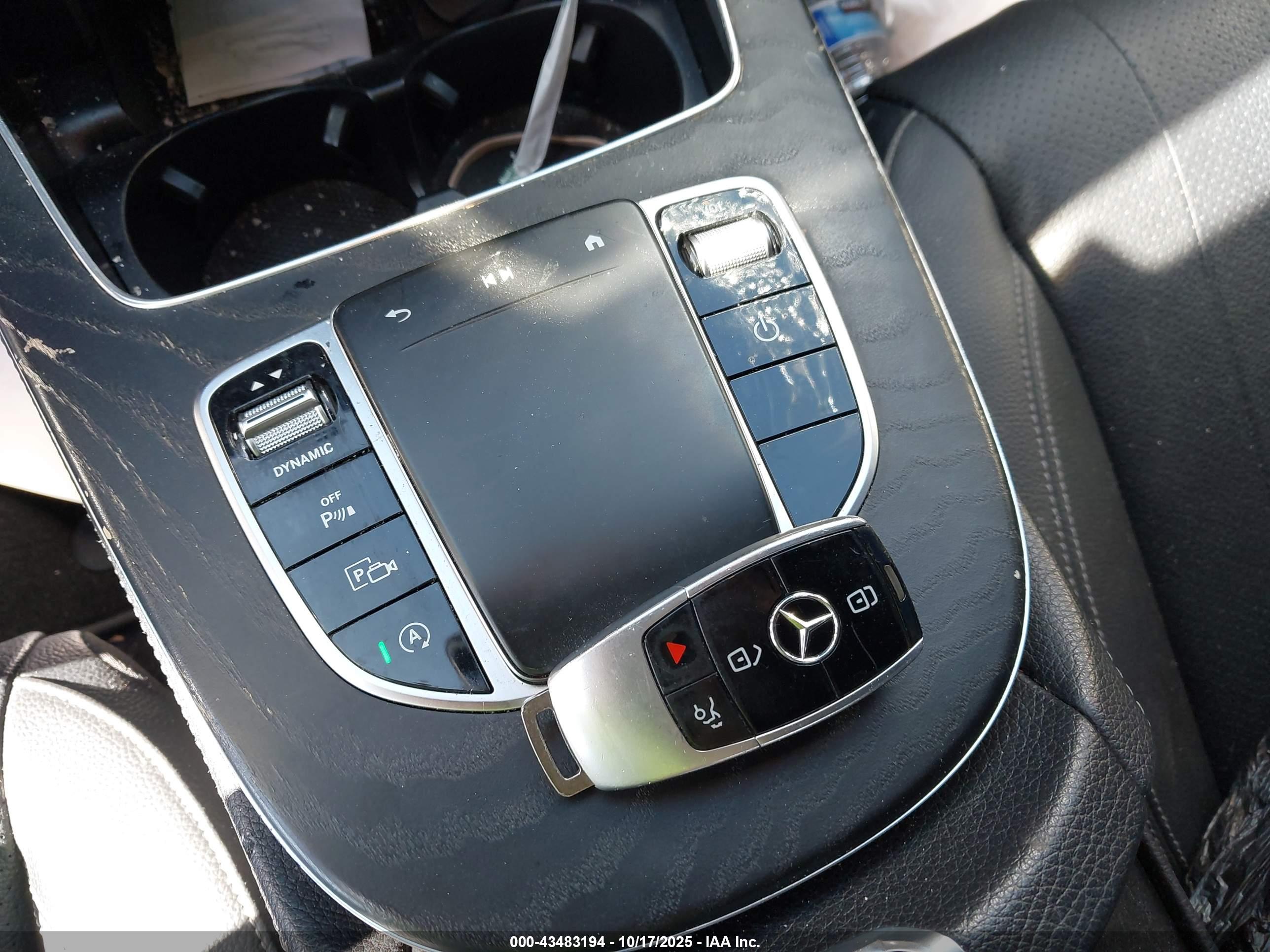 MERCEDES-BENZ E image 11