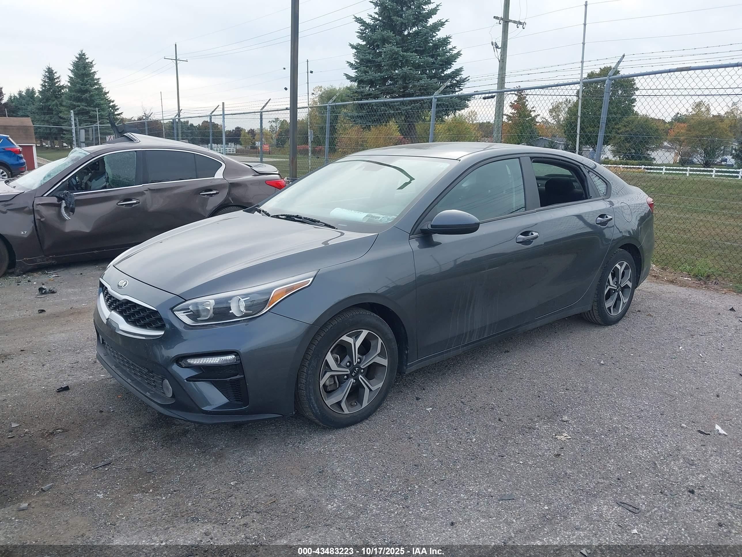 KIA FORTE image 2
