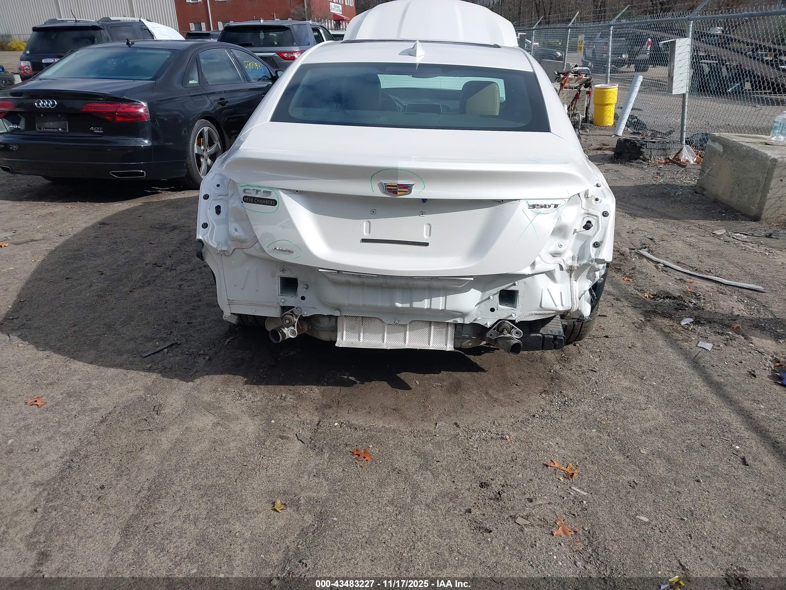 CADILLAC CT5 image 6