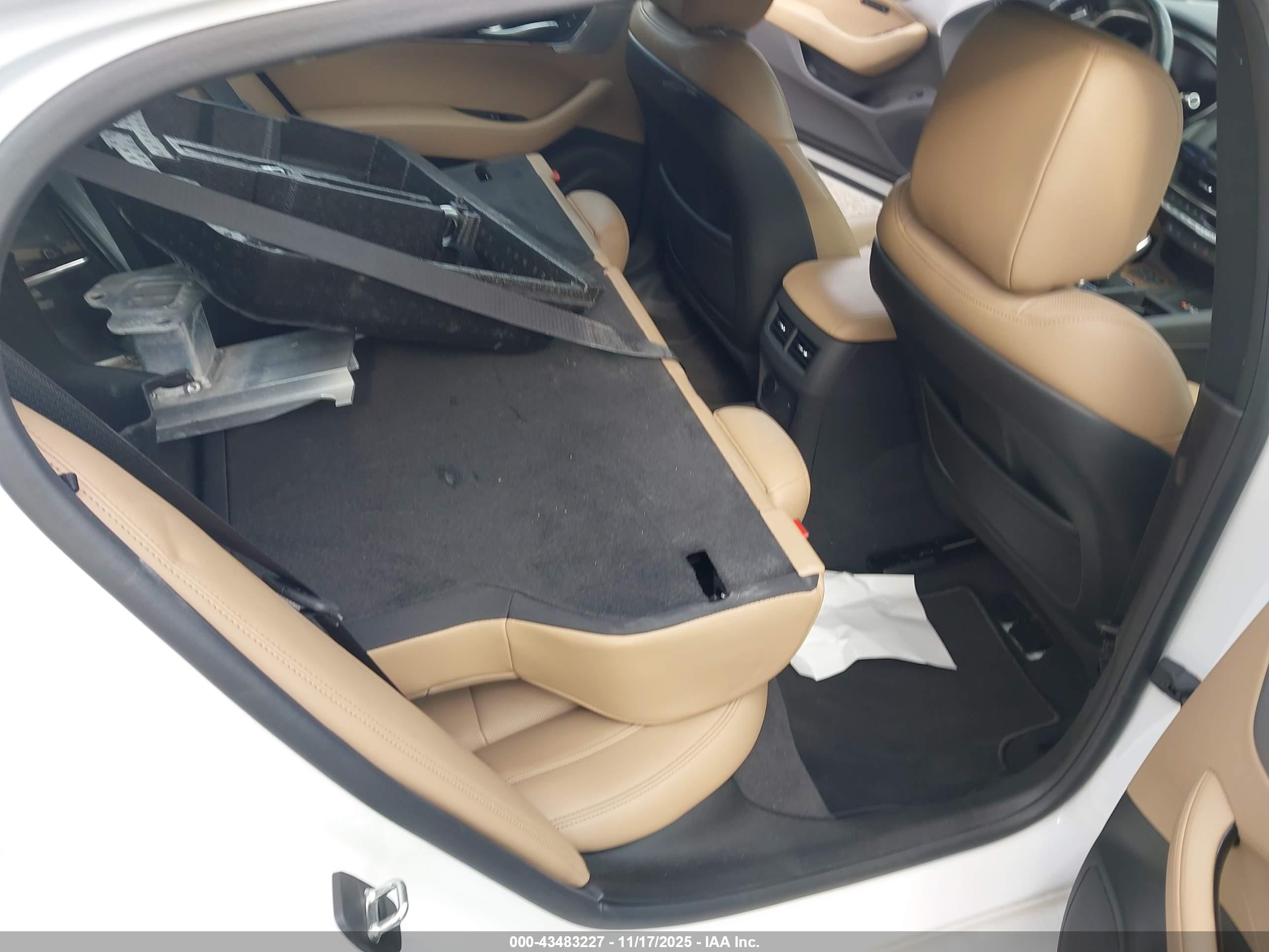 CADILLAC CT5 image 8