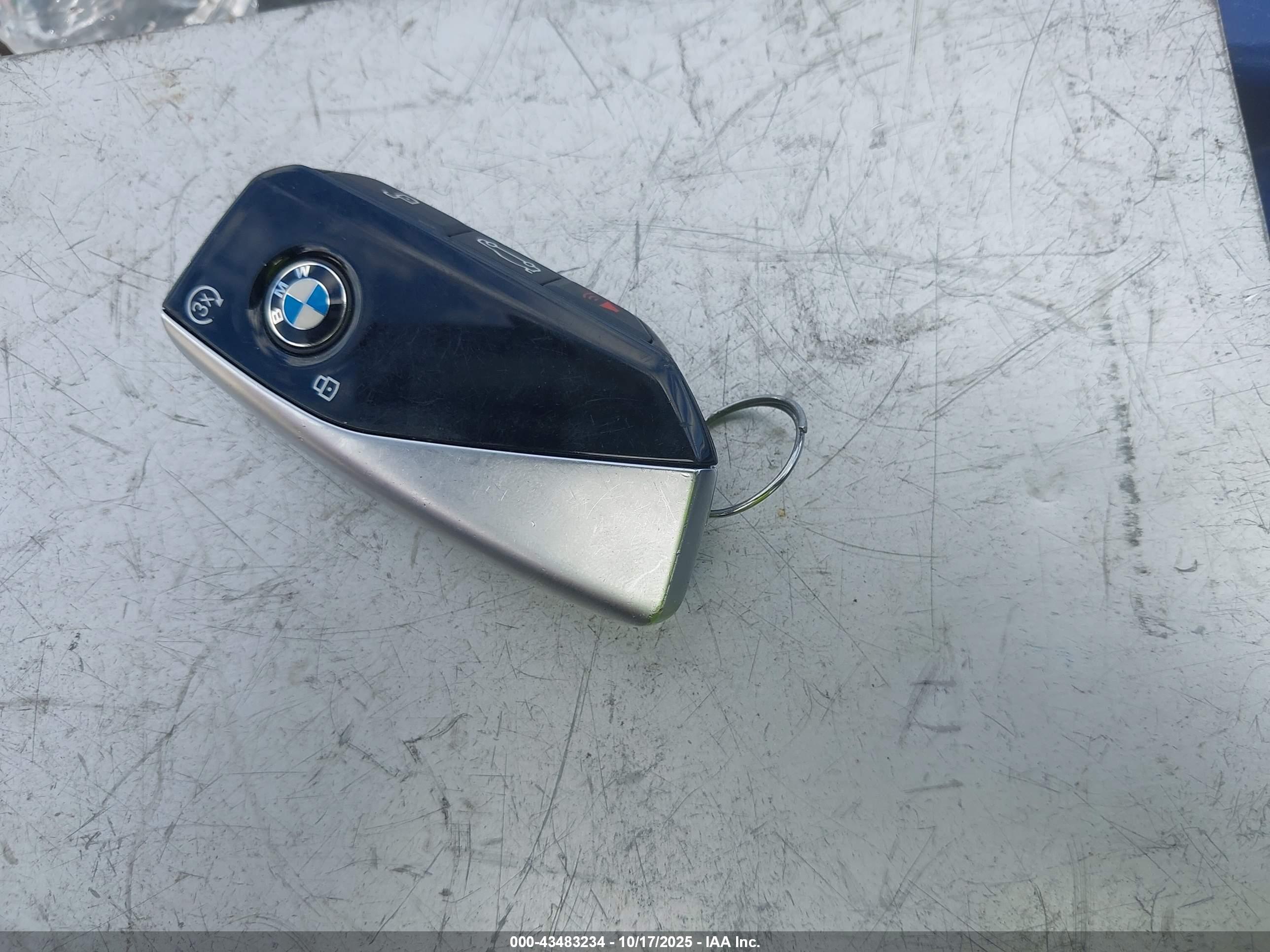 BMW 760 image 11