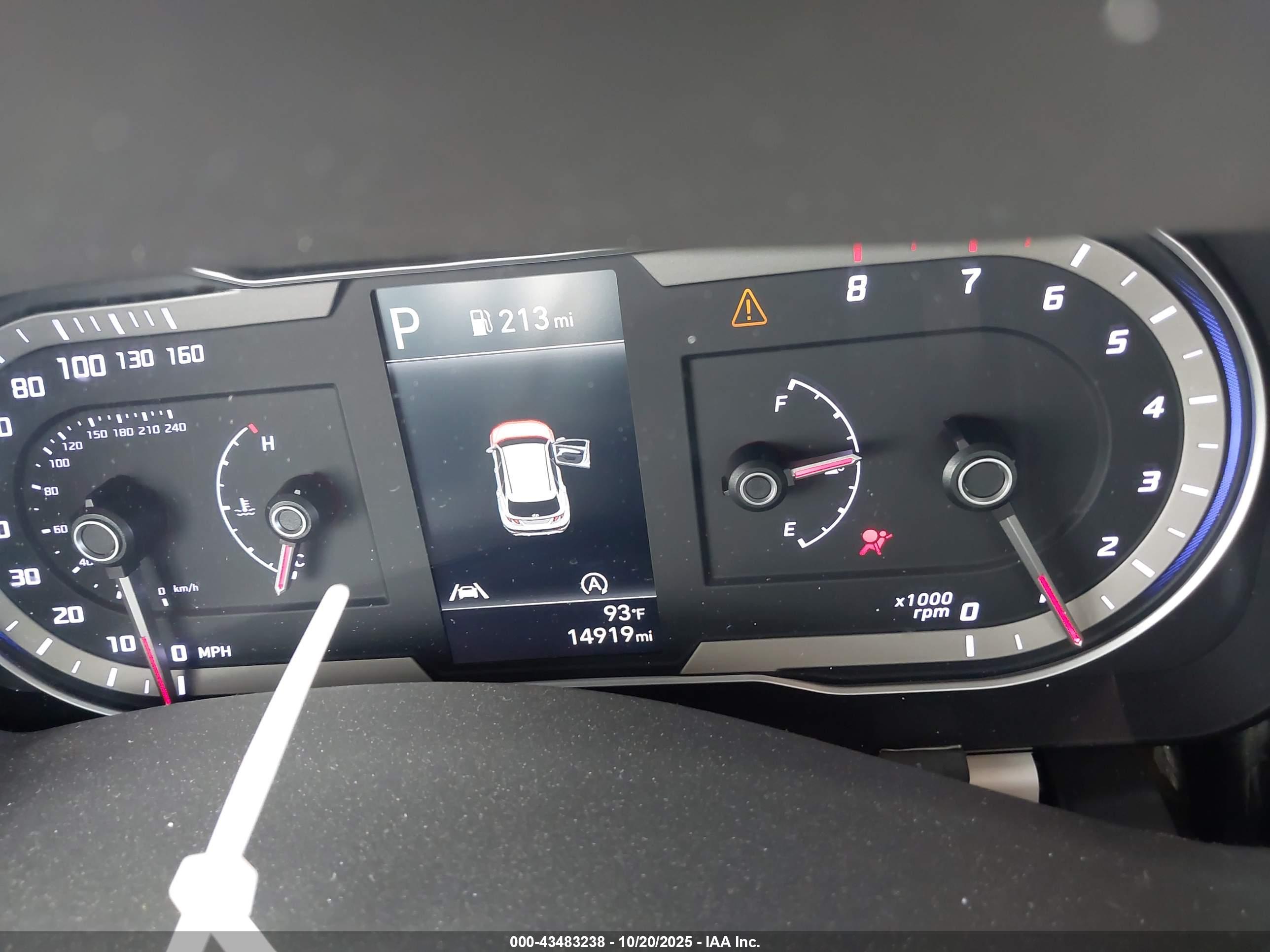HYUNDAI TUCSON image 7