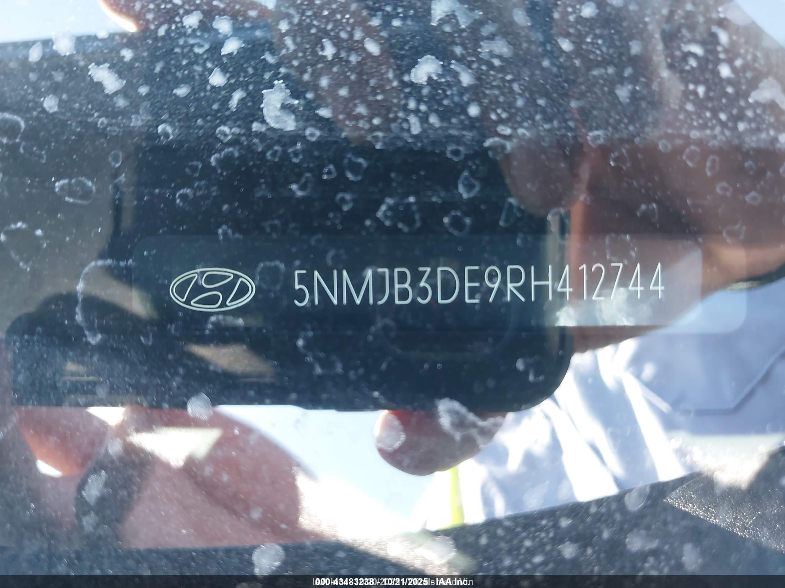 HYUNDAI TUCSON image 9