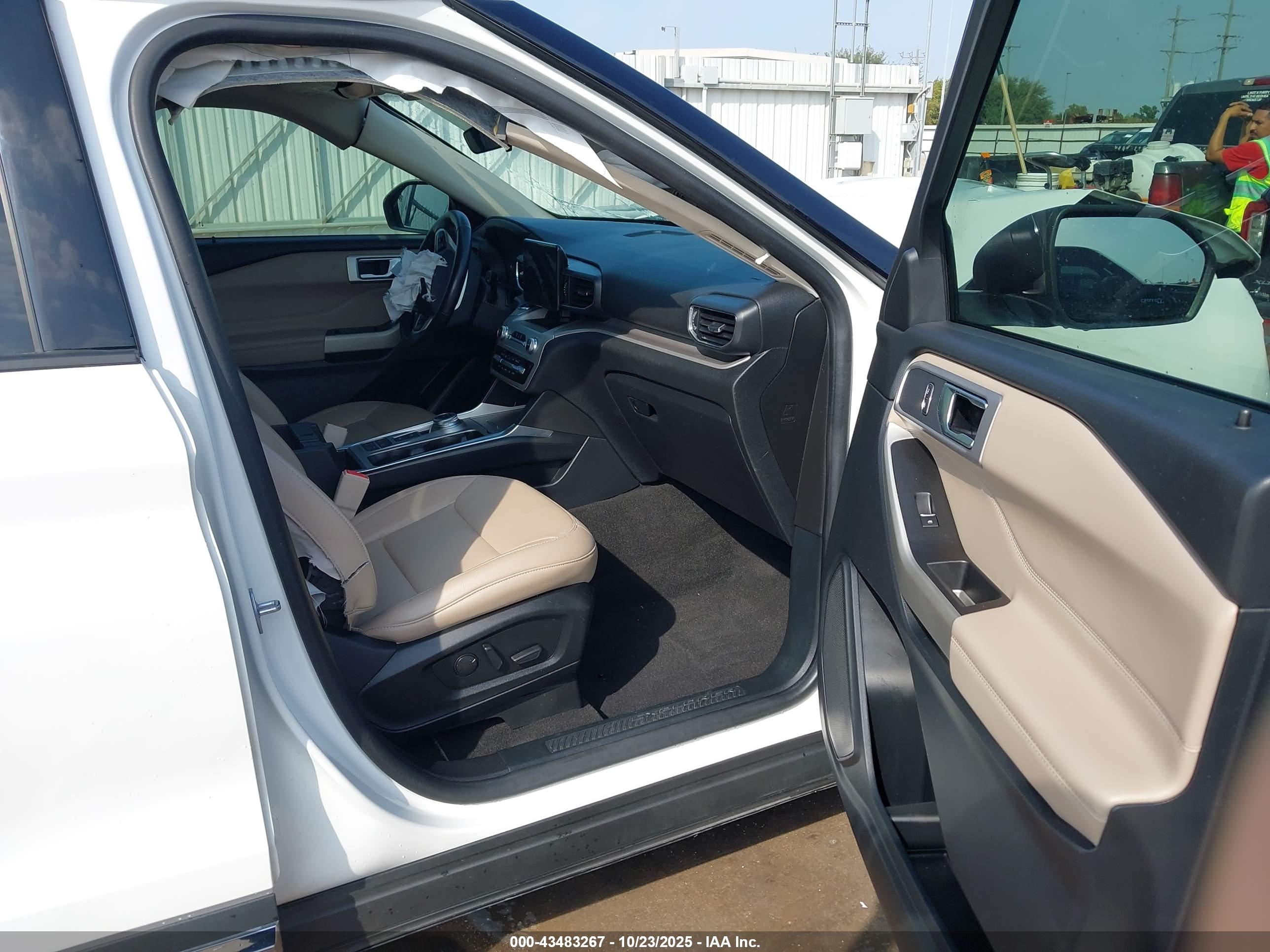 FORD EXPLORER image 5