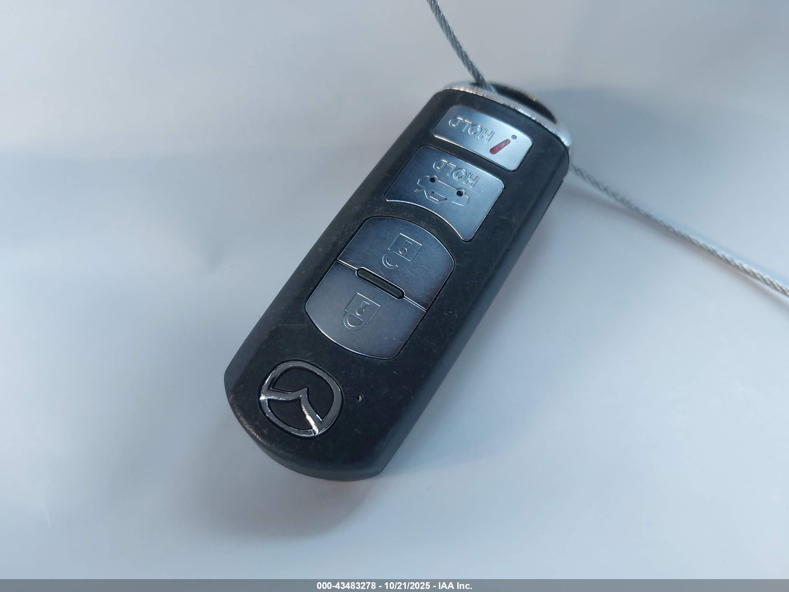 MAZDA MX-5 image 11