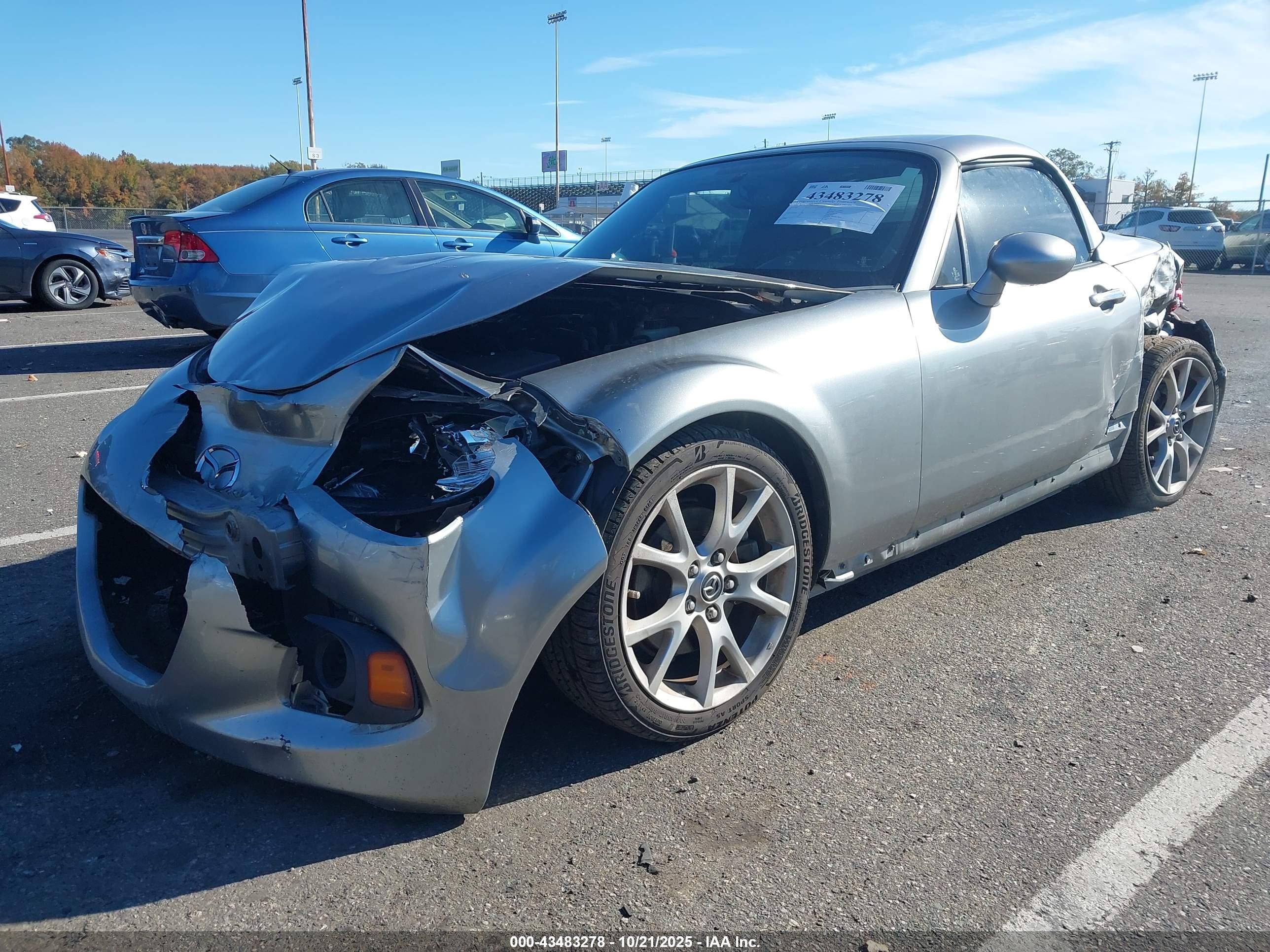 MAZDA MX-5 image 2