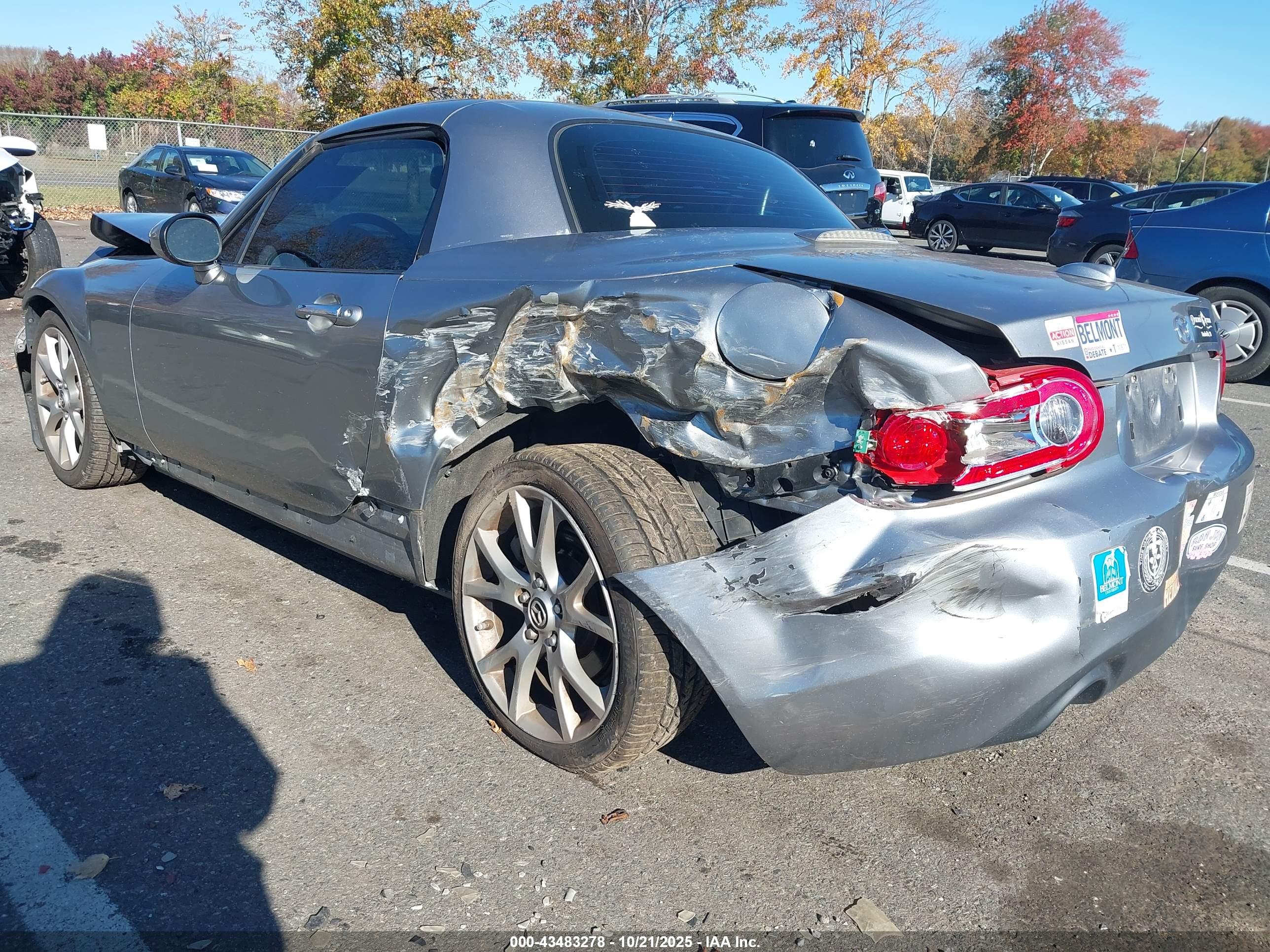 MAZDA MX-5 image 3