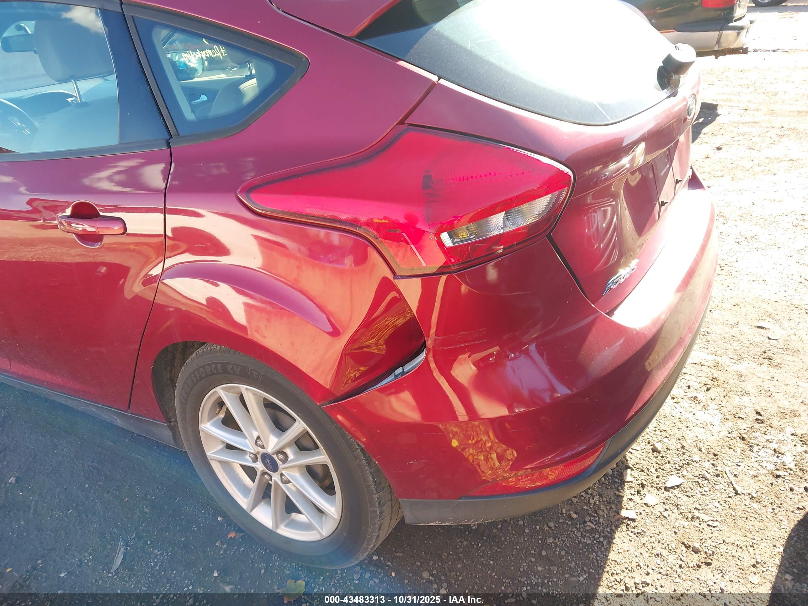 FORD FOCUS image 6