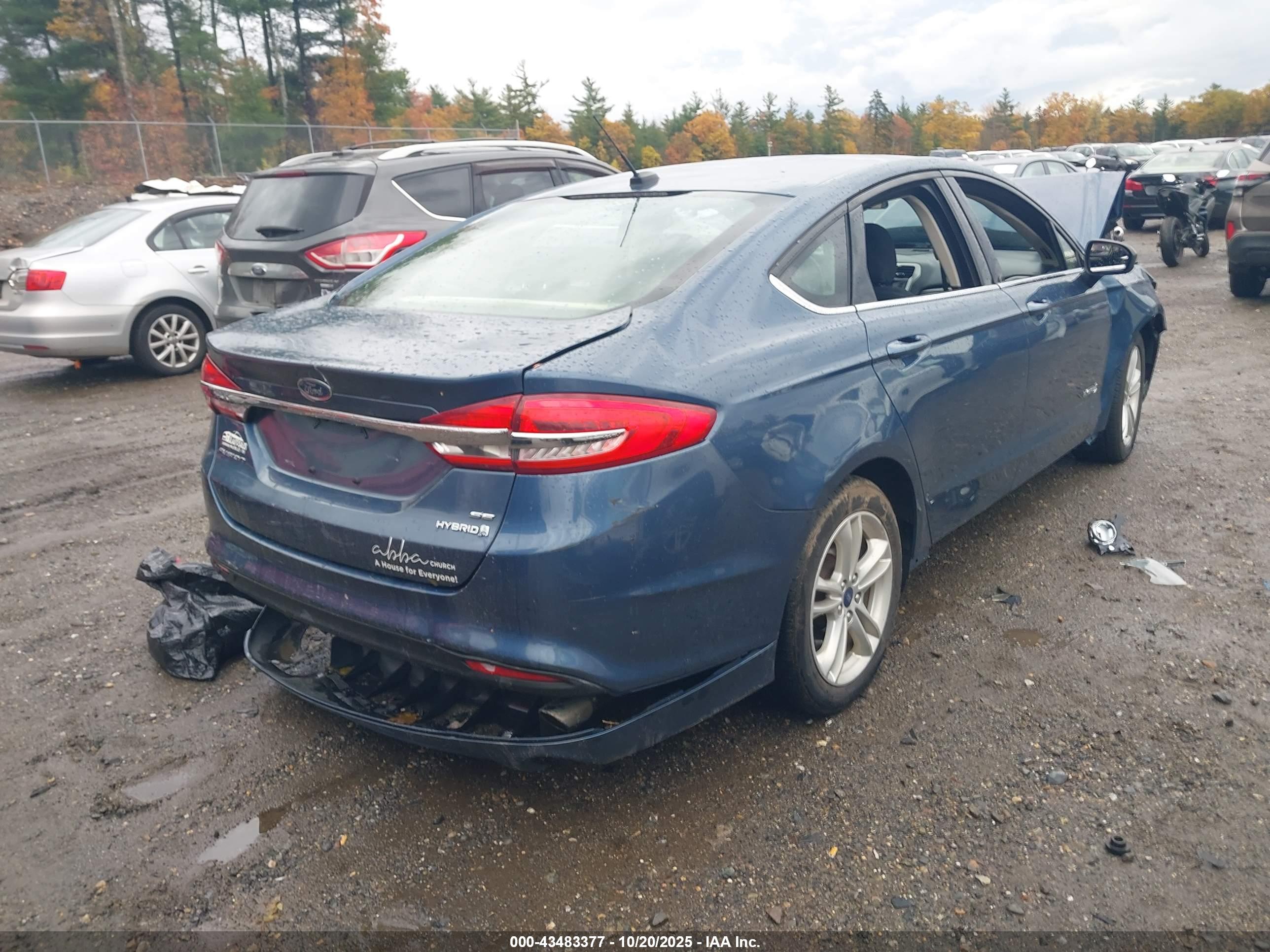 FORD FUSION image 4