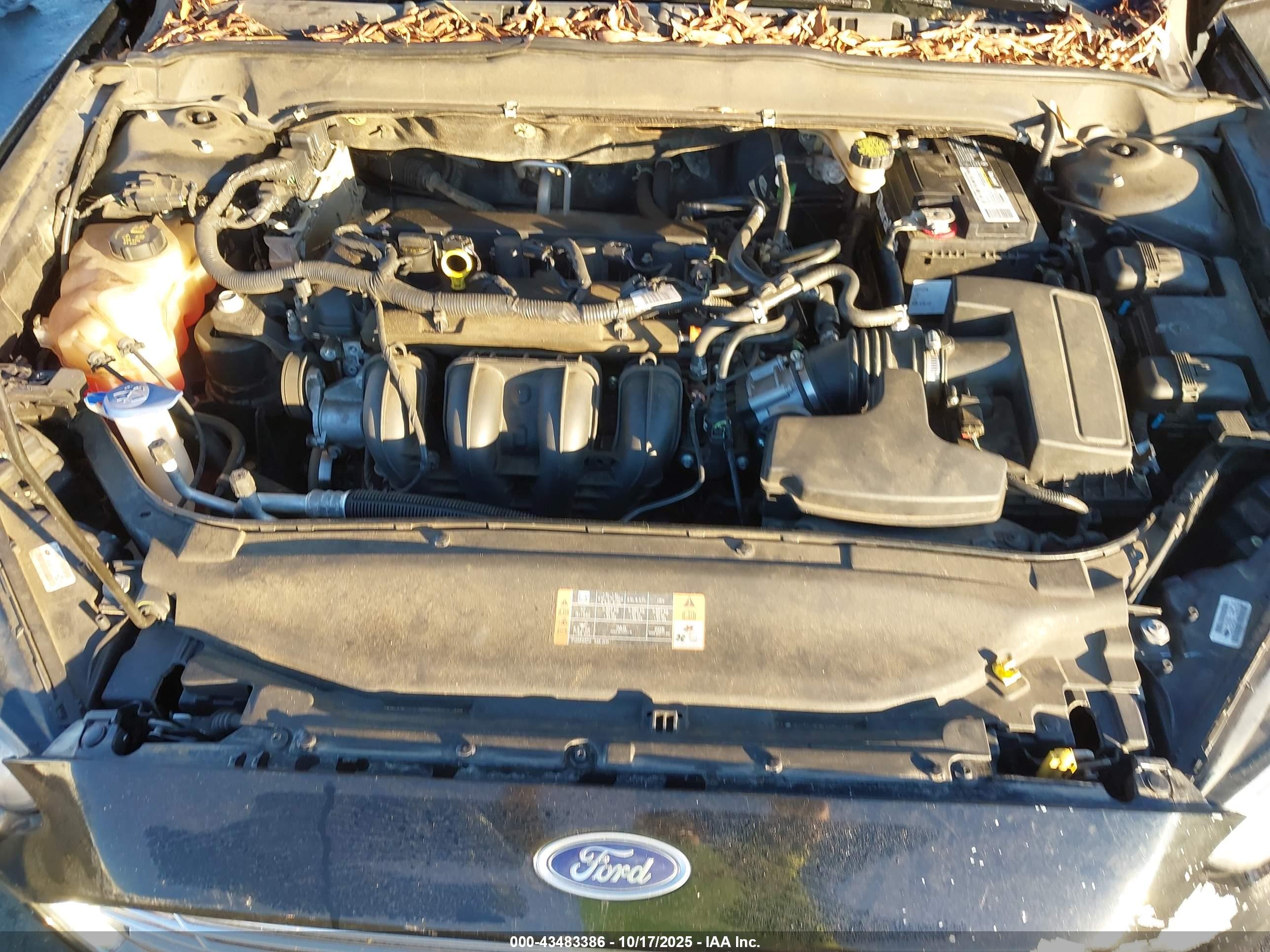 FORD FUSION image 10