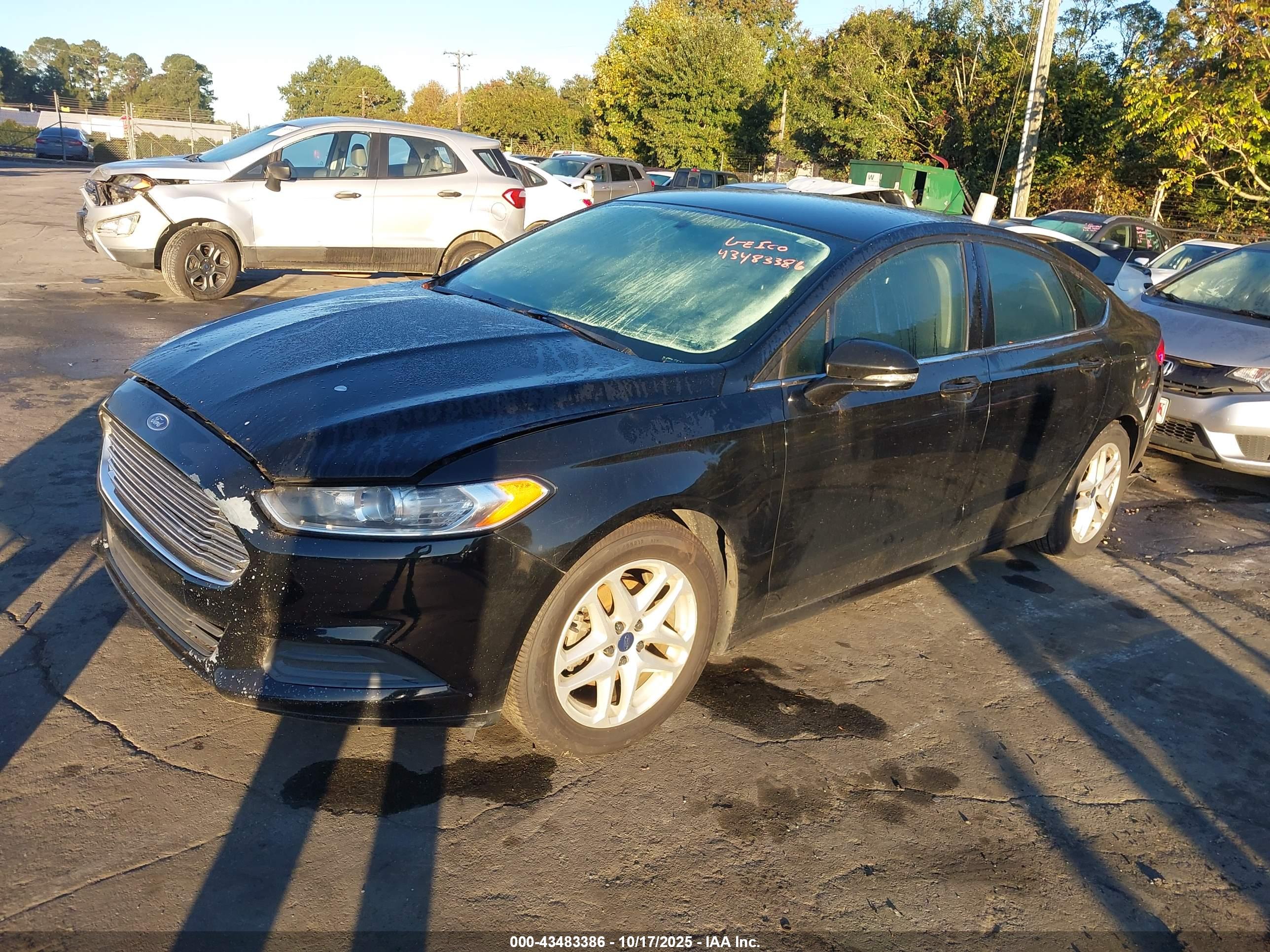 FORD FUSION image 2