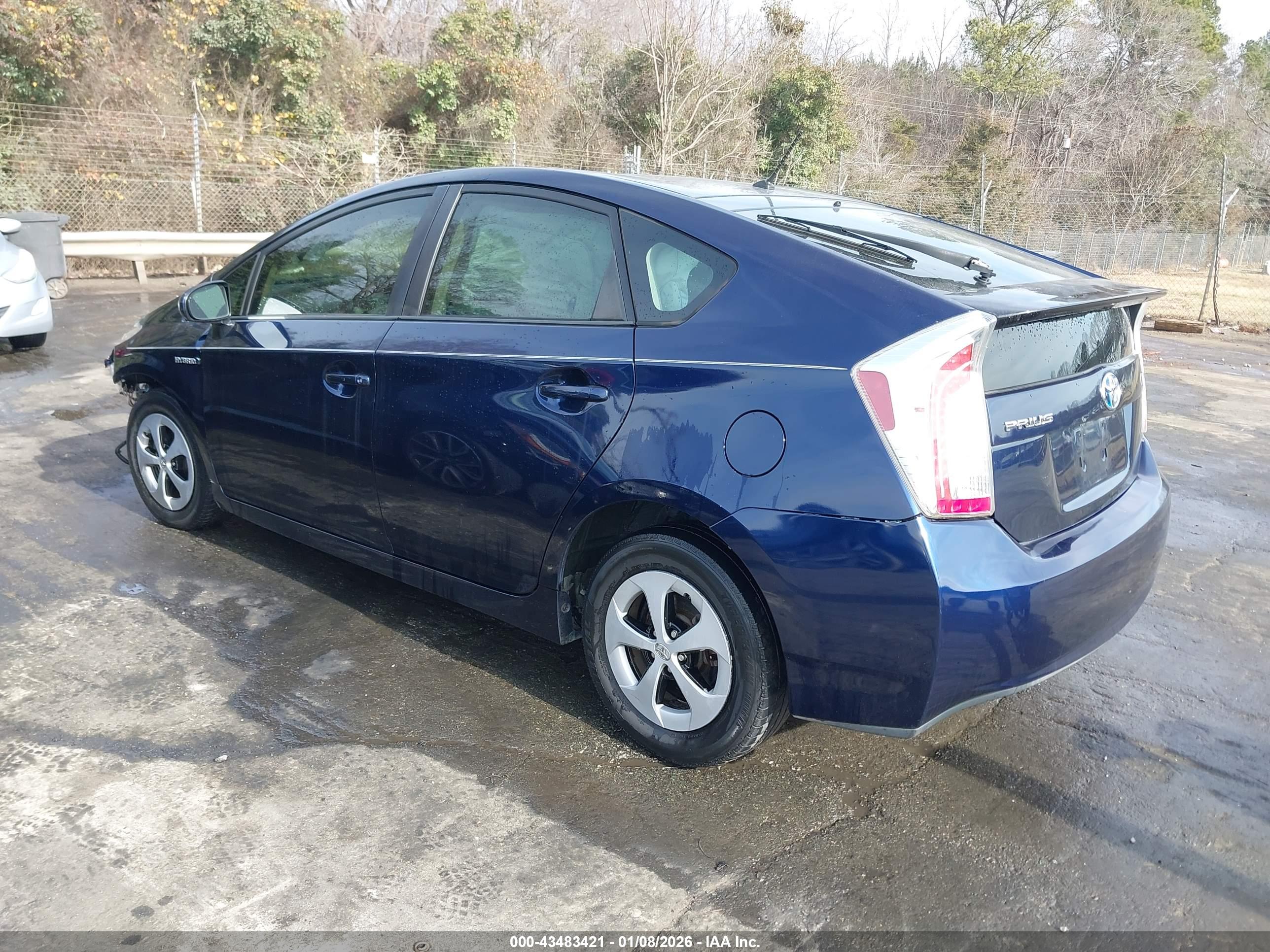 TOYOTA PRIUS image 3