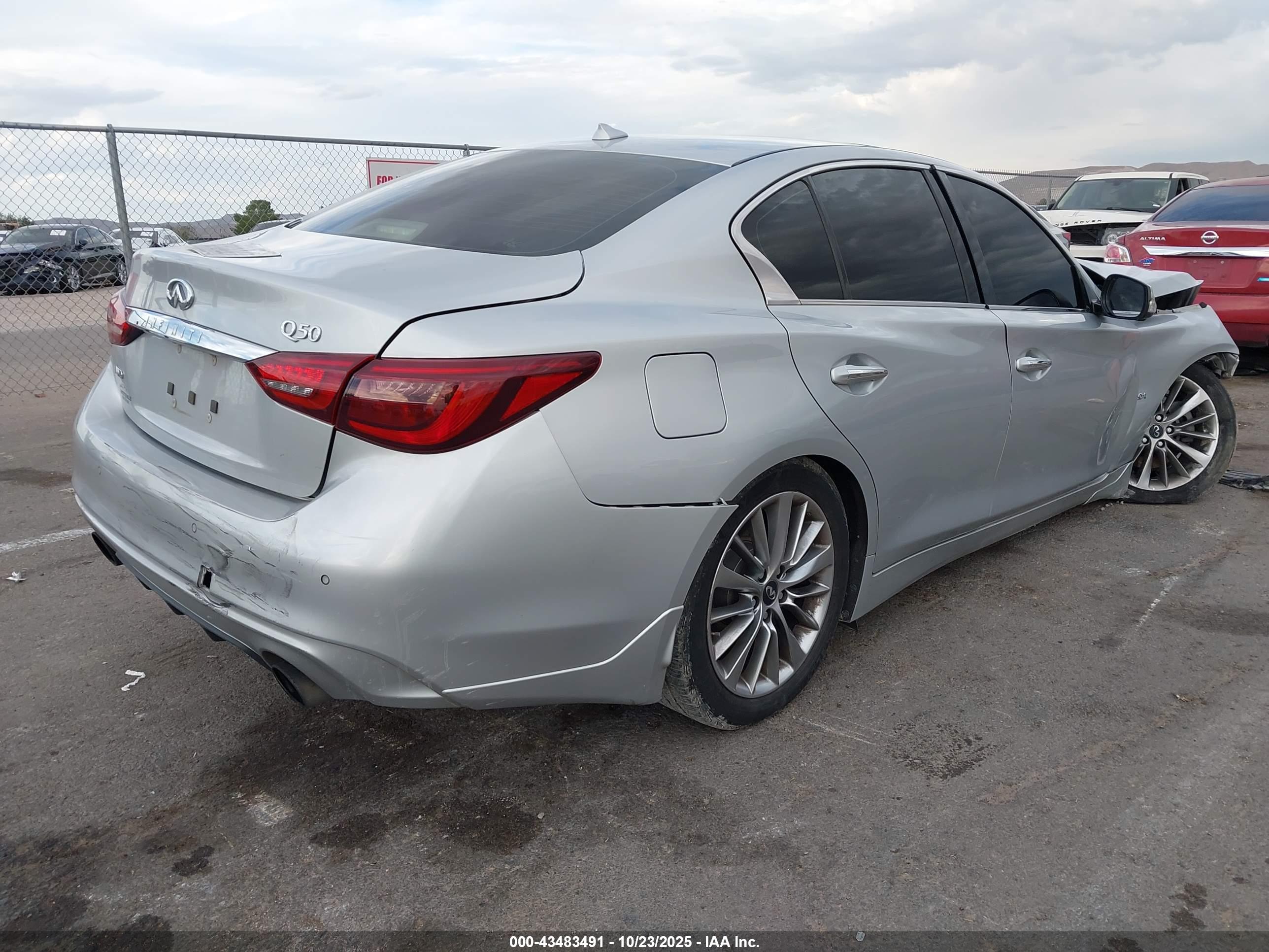 INFINITI Q50 image 4
