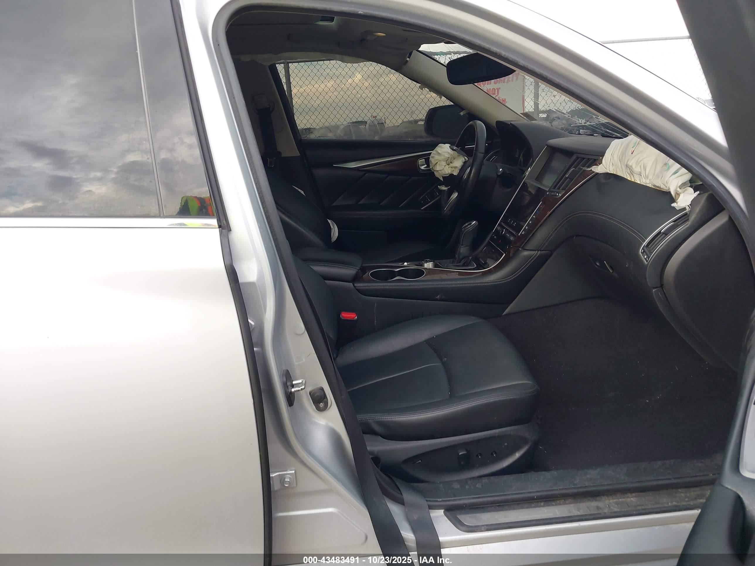 INFINITI Q50 image 5
