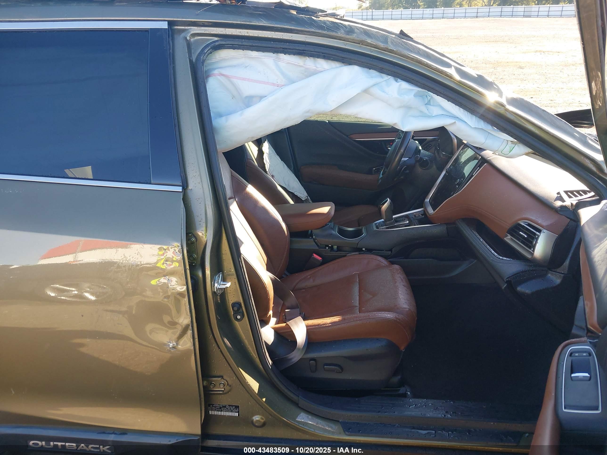 SUBARU OUTBACK image 5