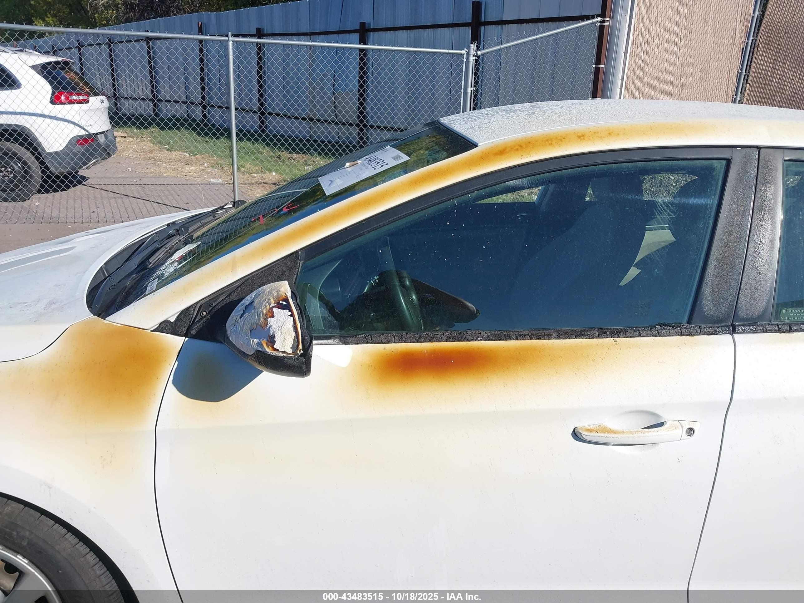 HYUNDAI ELANTRA image 6