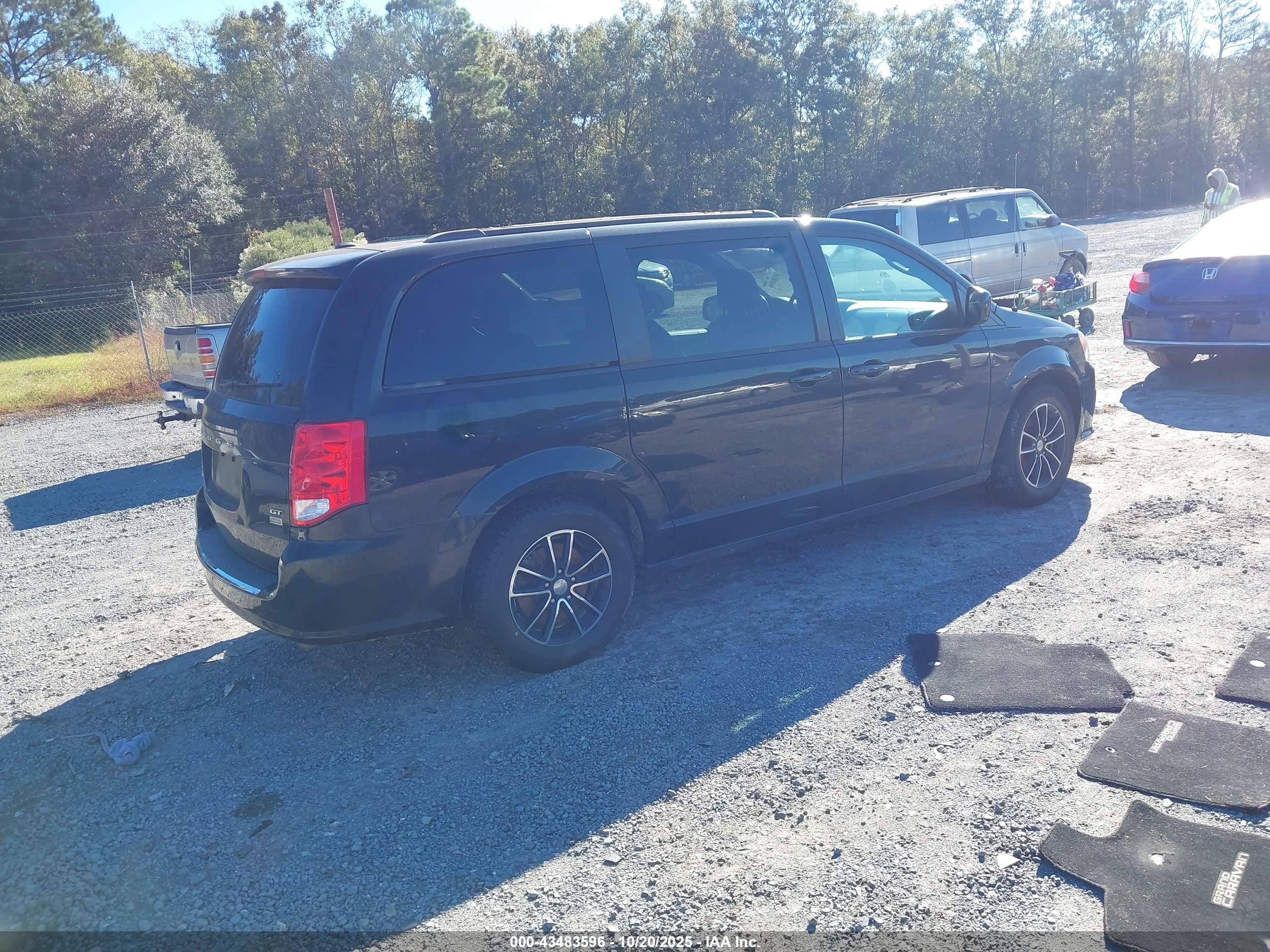 DODGE GRAND image 4