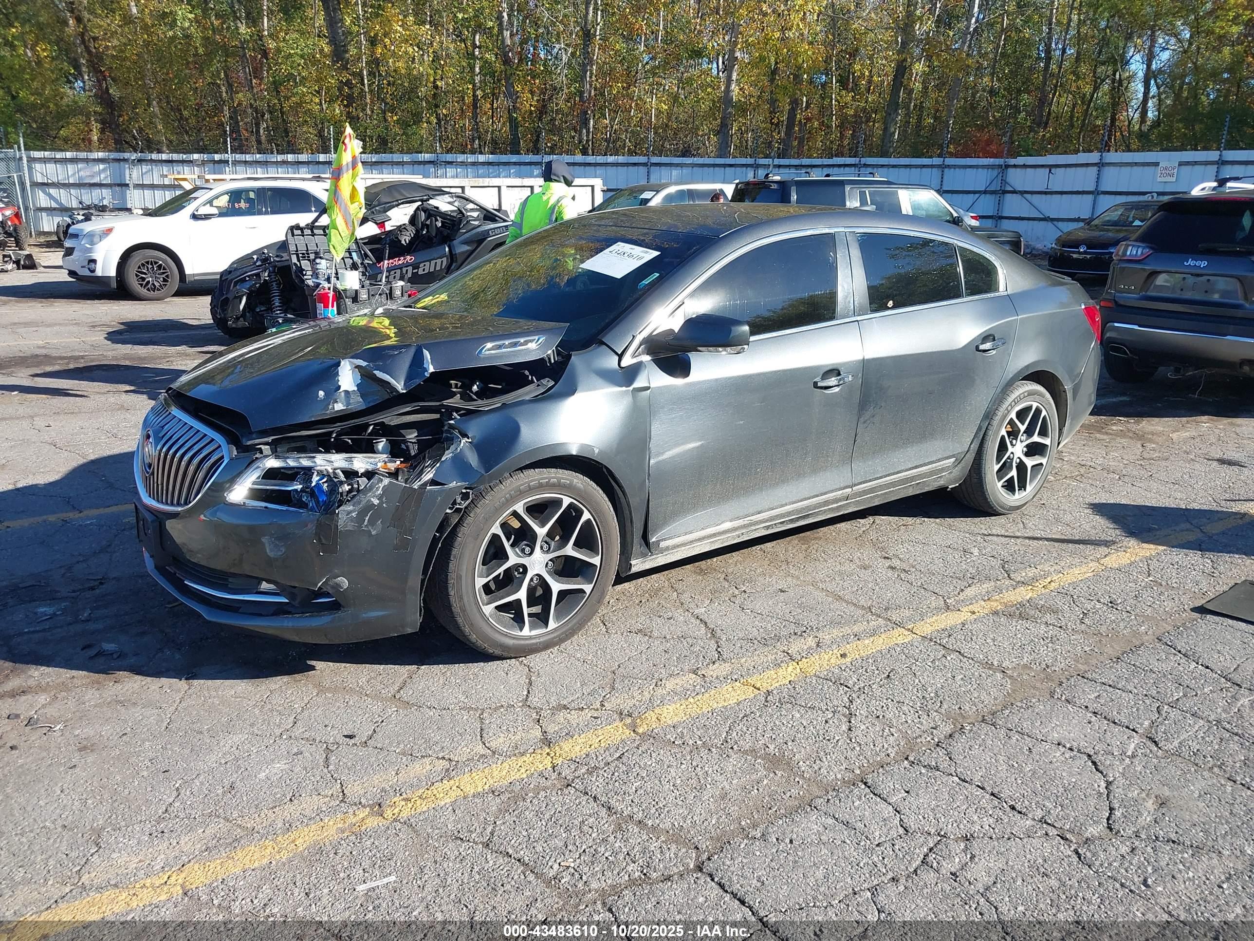 BUICK LACROSSE image 2
