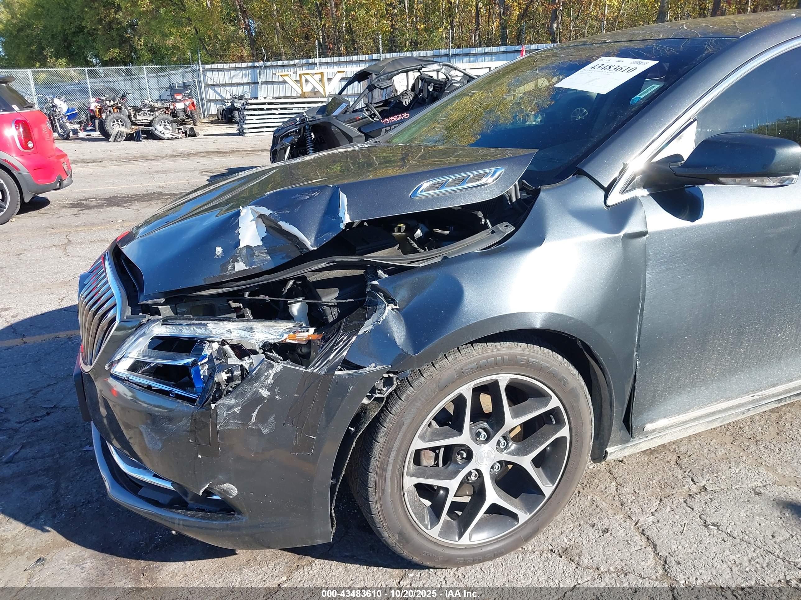 BUICK LACROSSE image 6