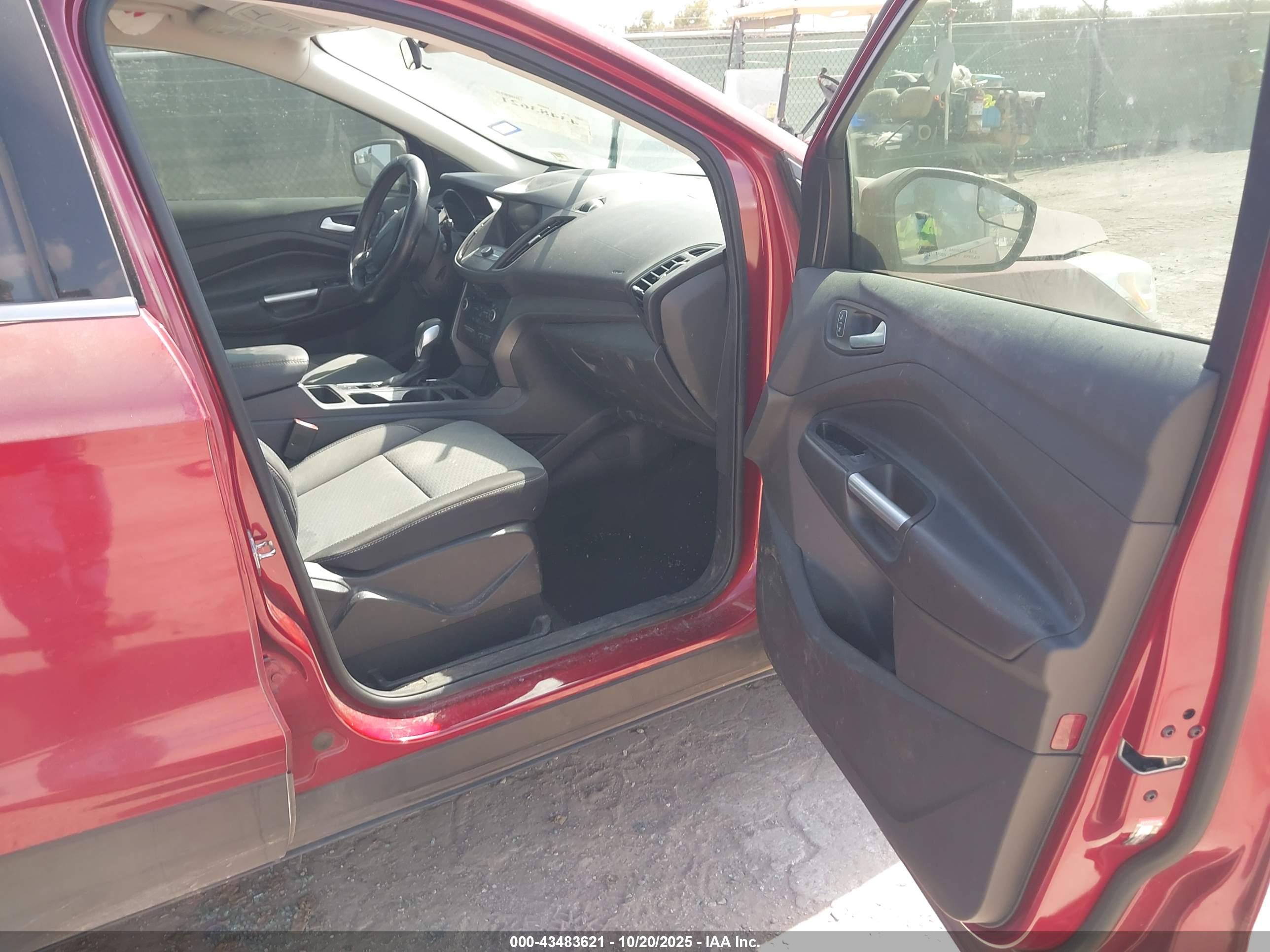 FORD ESCAPE image 5