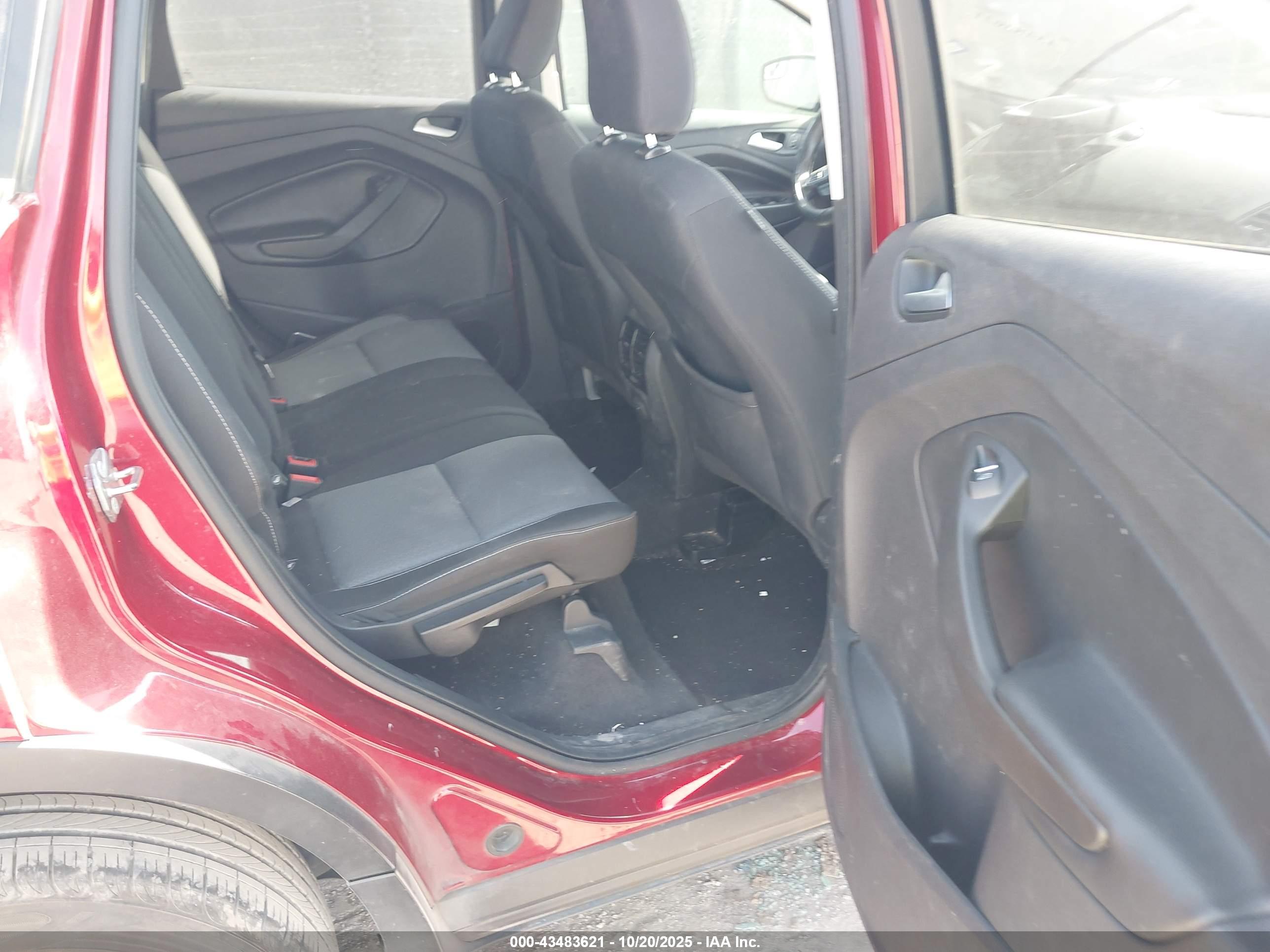 FORD ESCAPE image 8