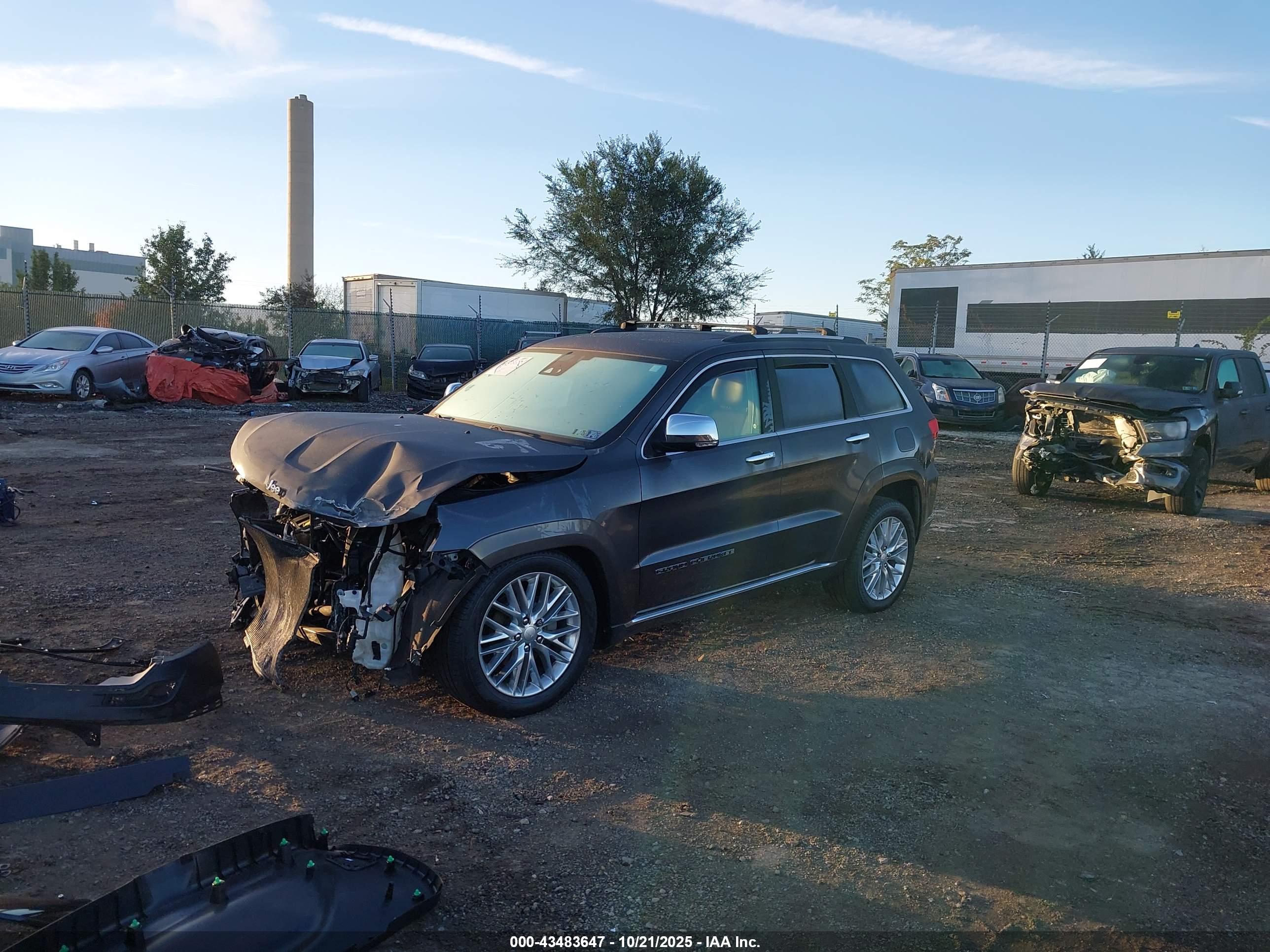 JEEP GRAND image 2
