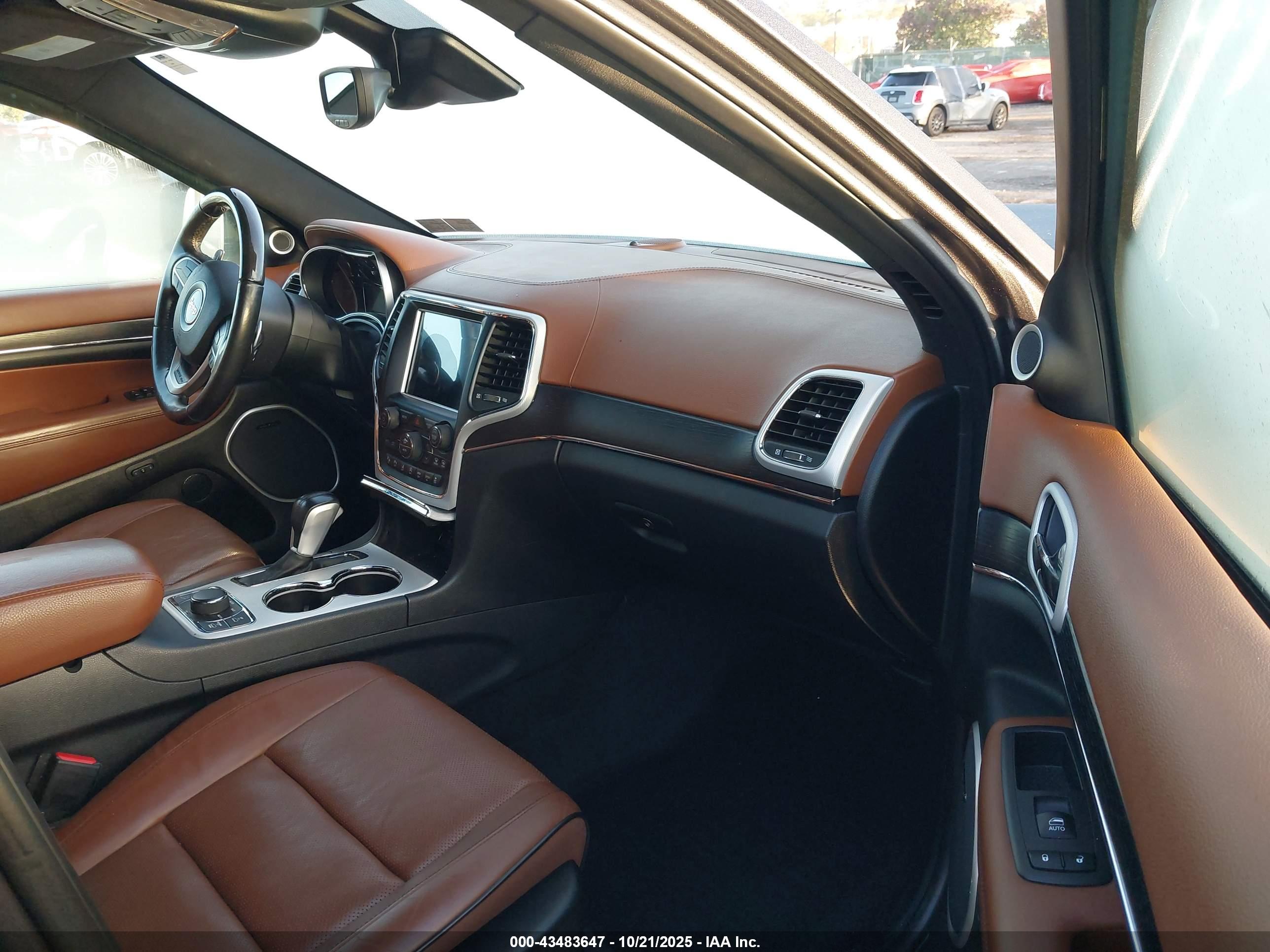 JEEP GRAND image 5