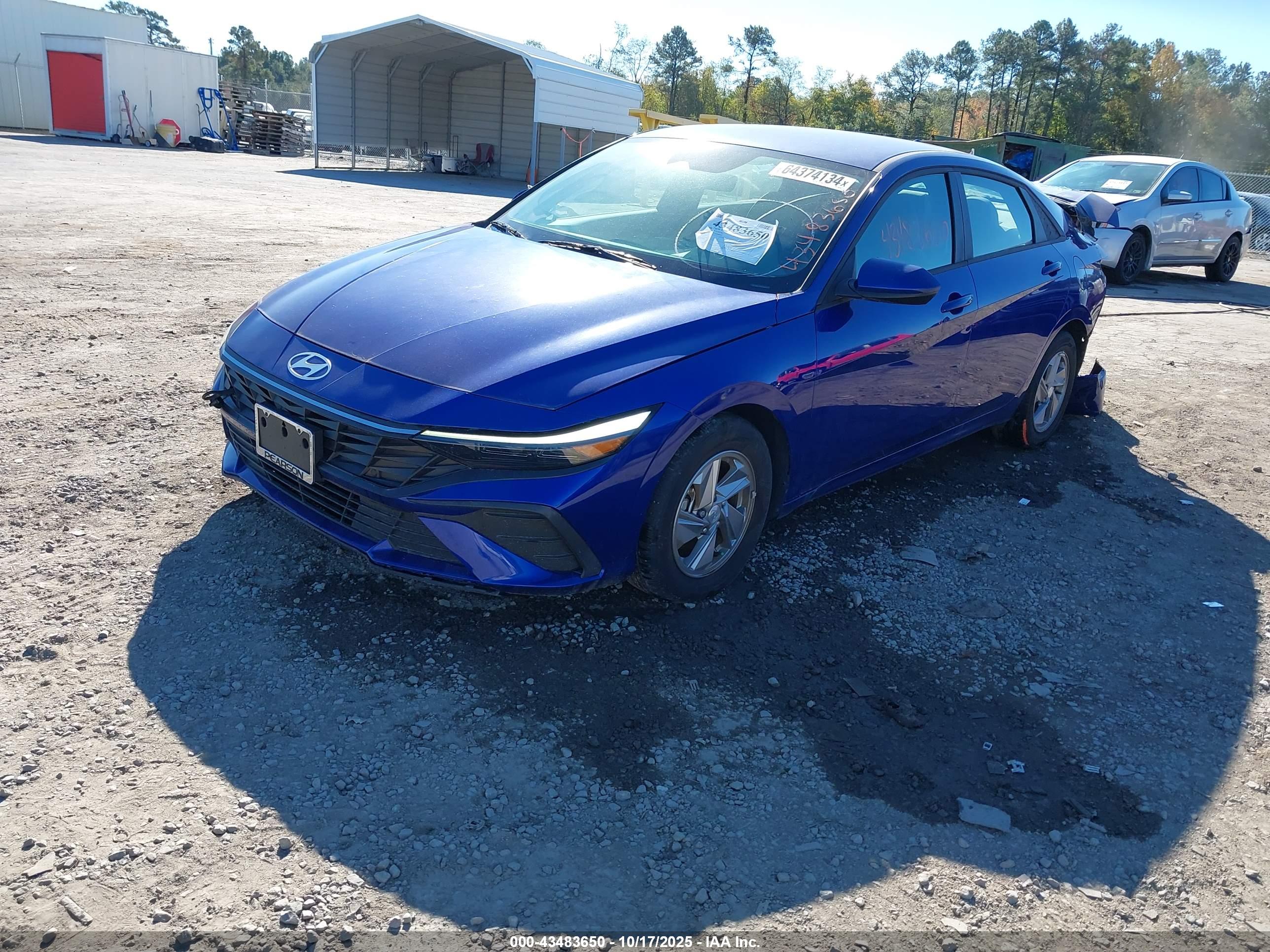 HYUNDAI ELANTRA image 2