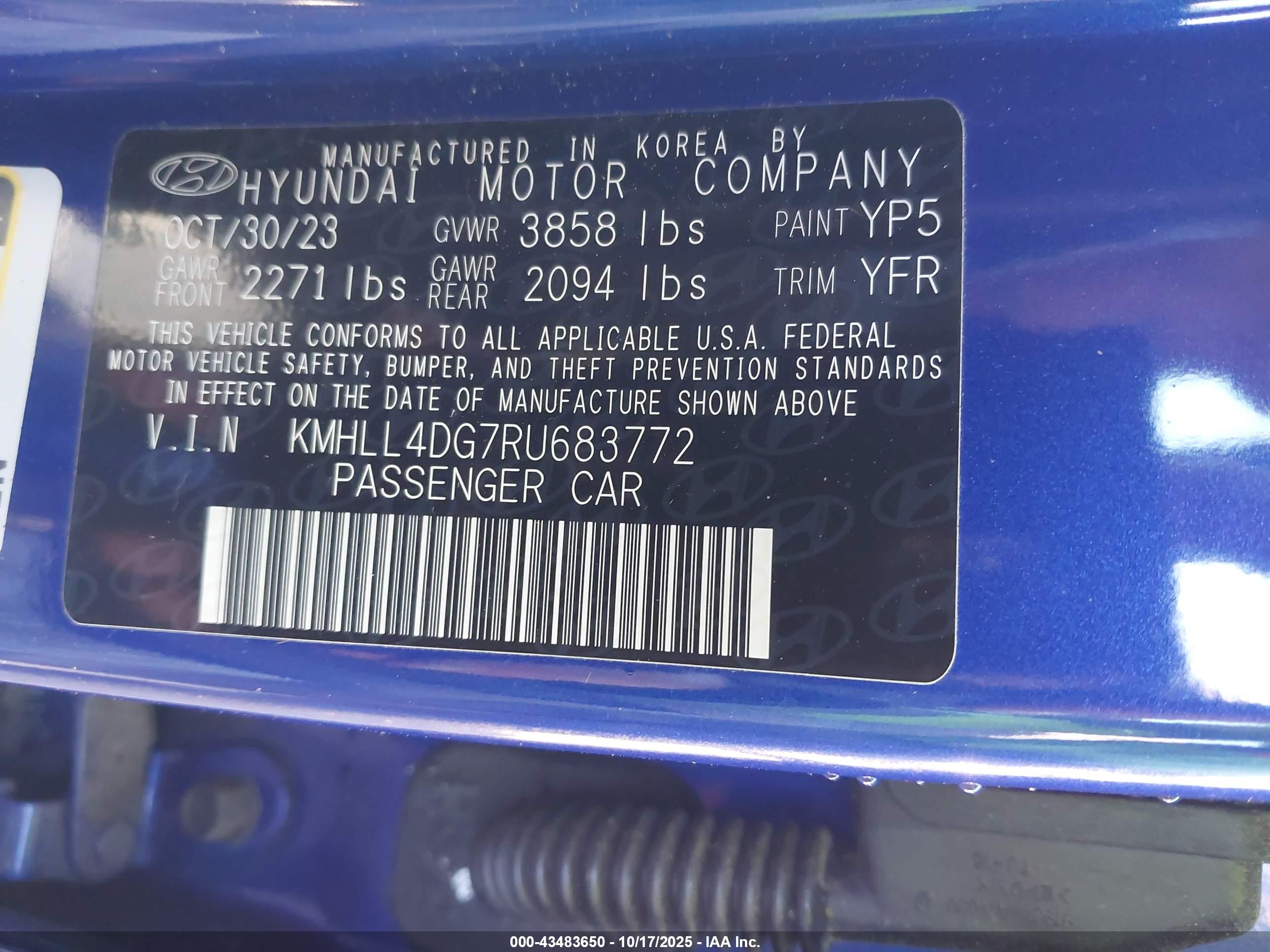 HYUNDAI ELANTRA image 9