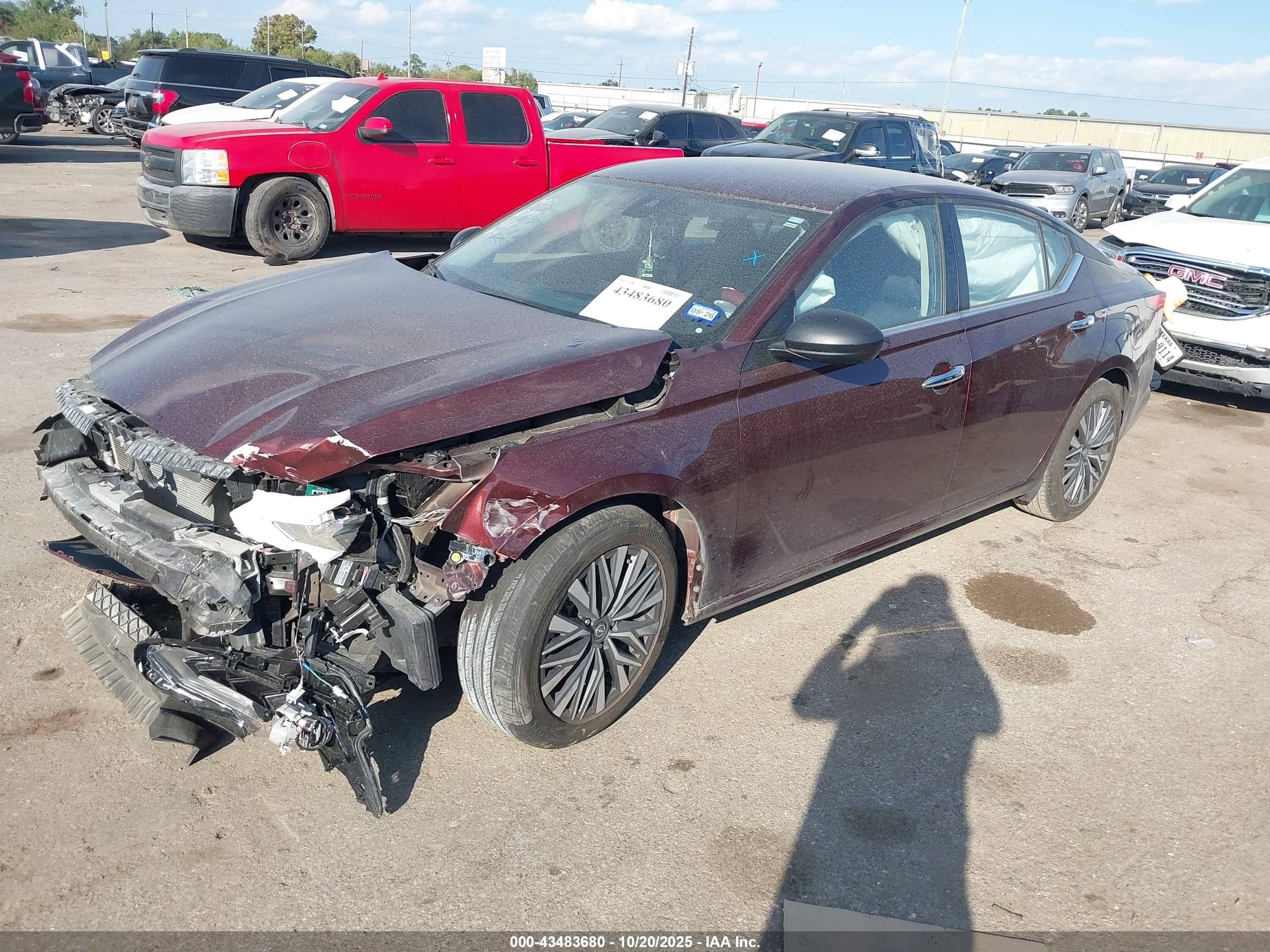 NISSAN ALTIMA image 2
