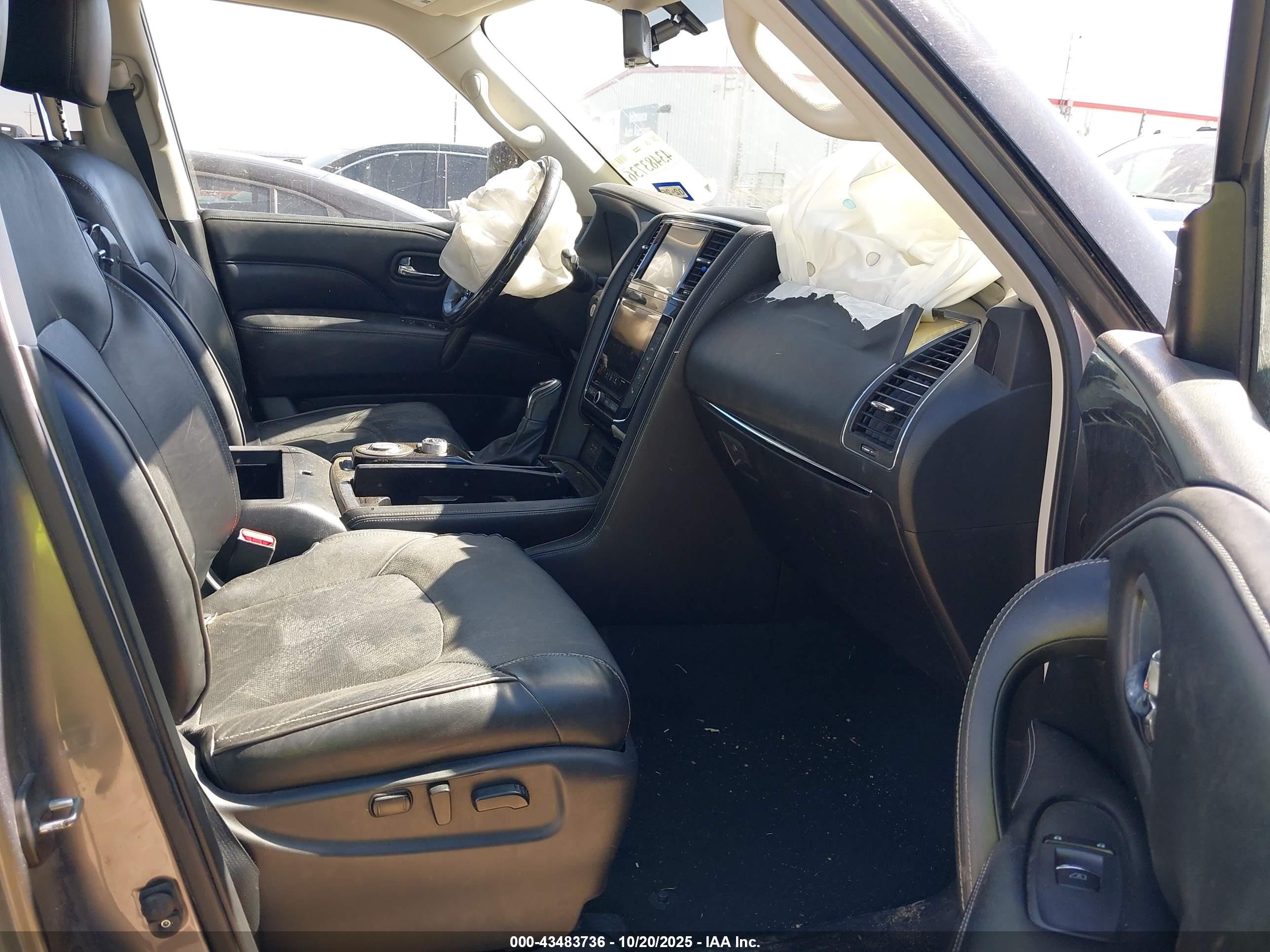 INFINITI QX80 image 5
