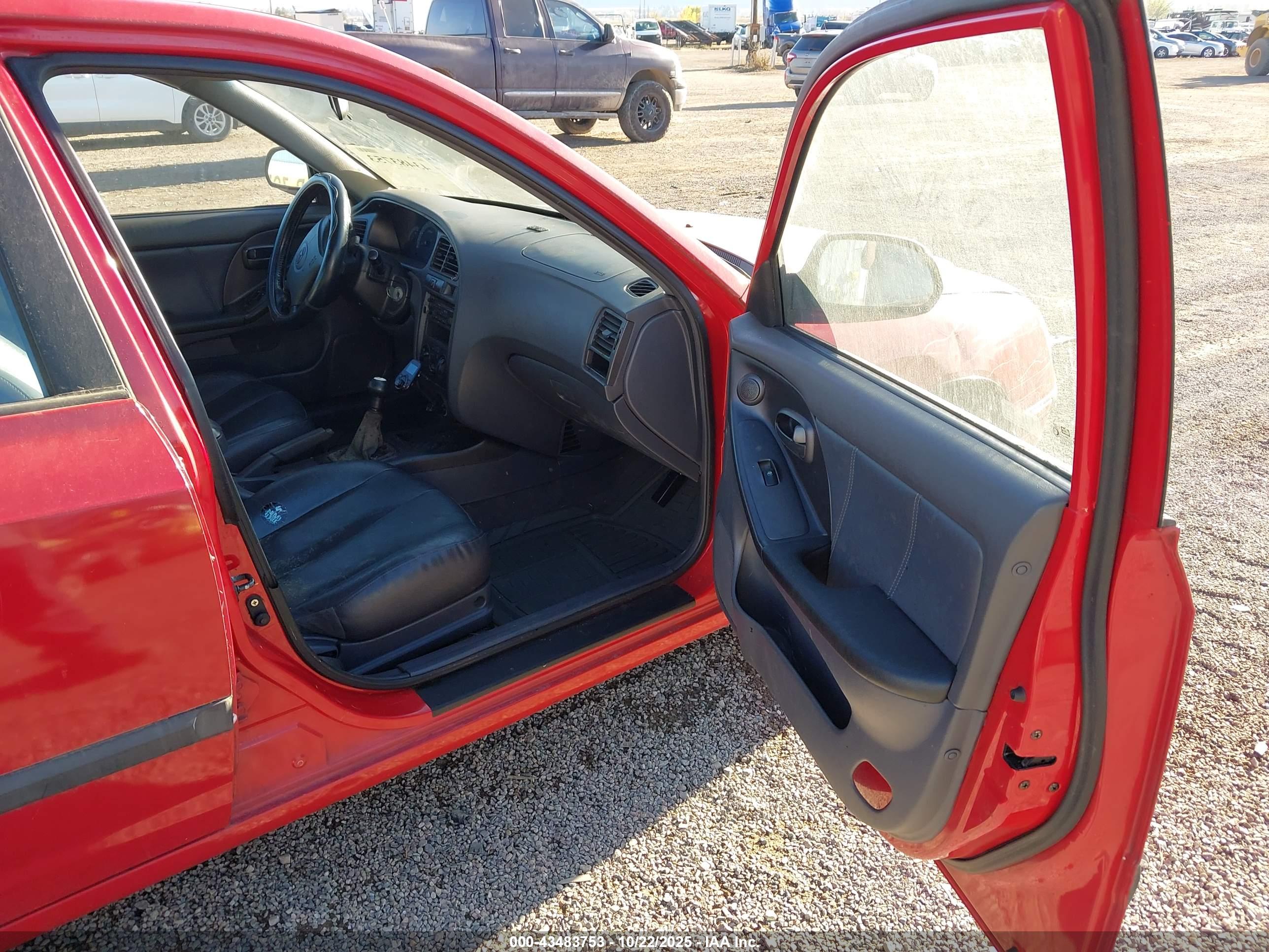 HYUNDAI ELANTRA image 5