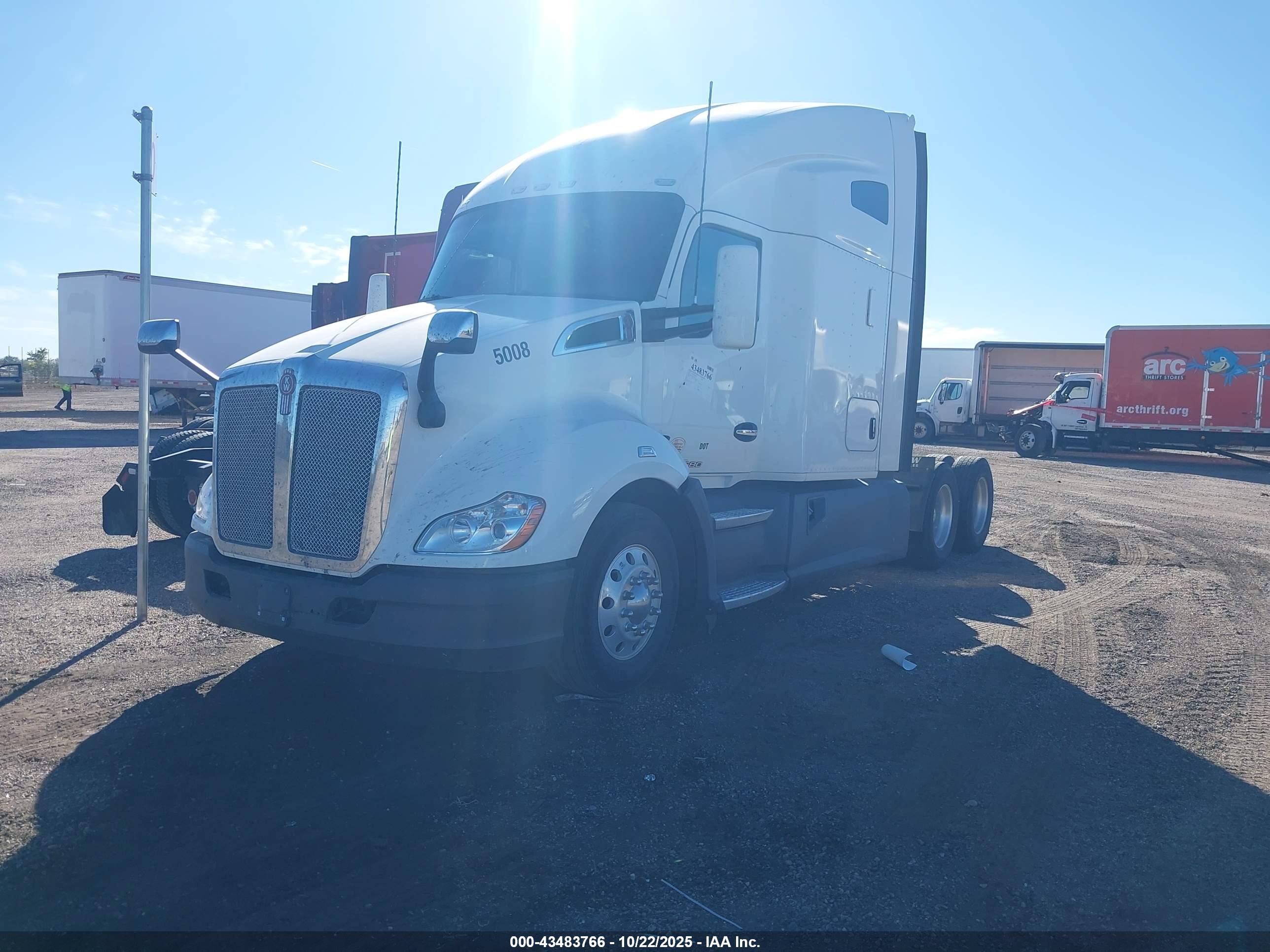 KENWORTH T680 image 2