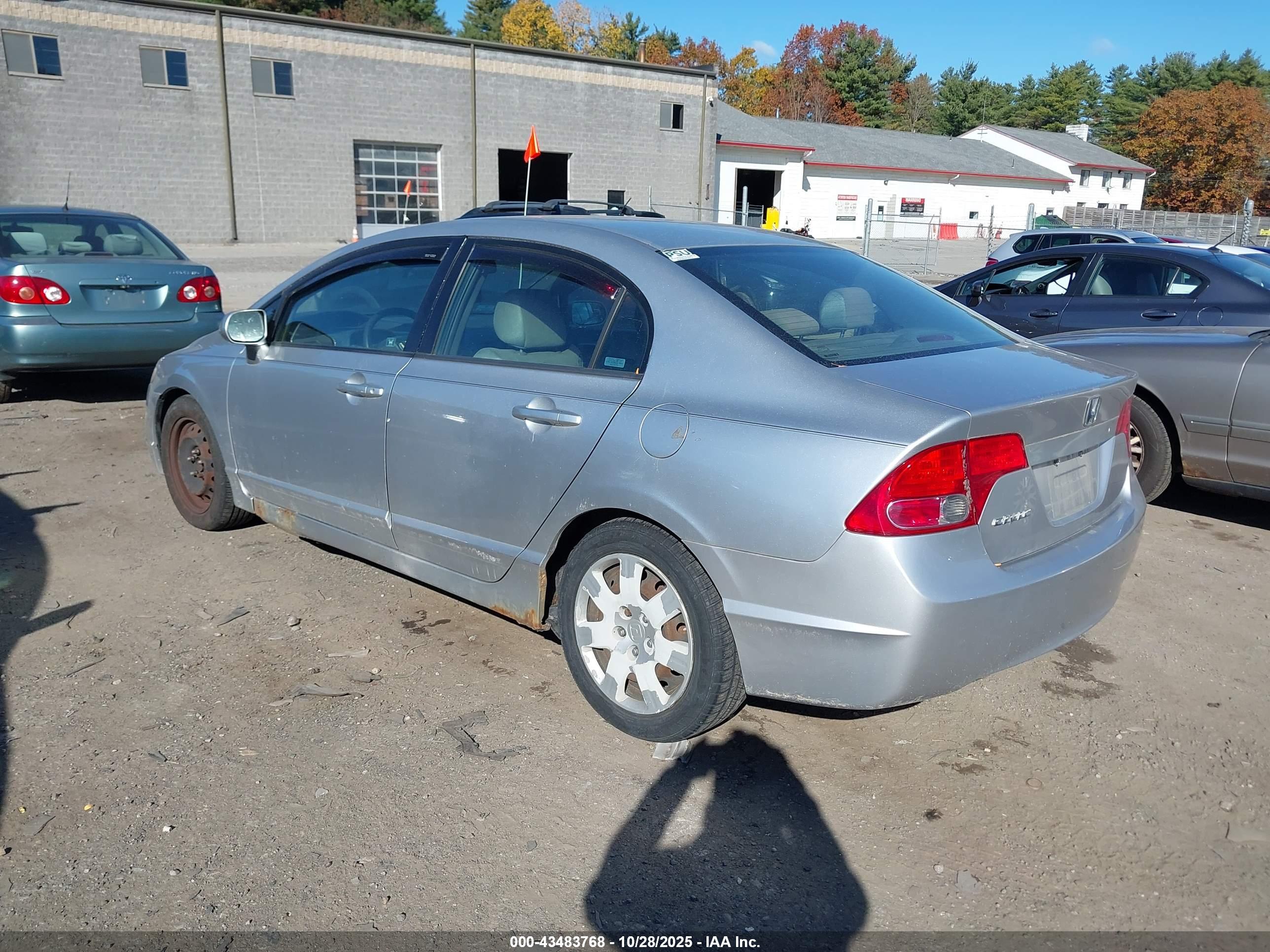 HONDA CIVIC image 3