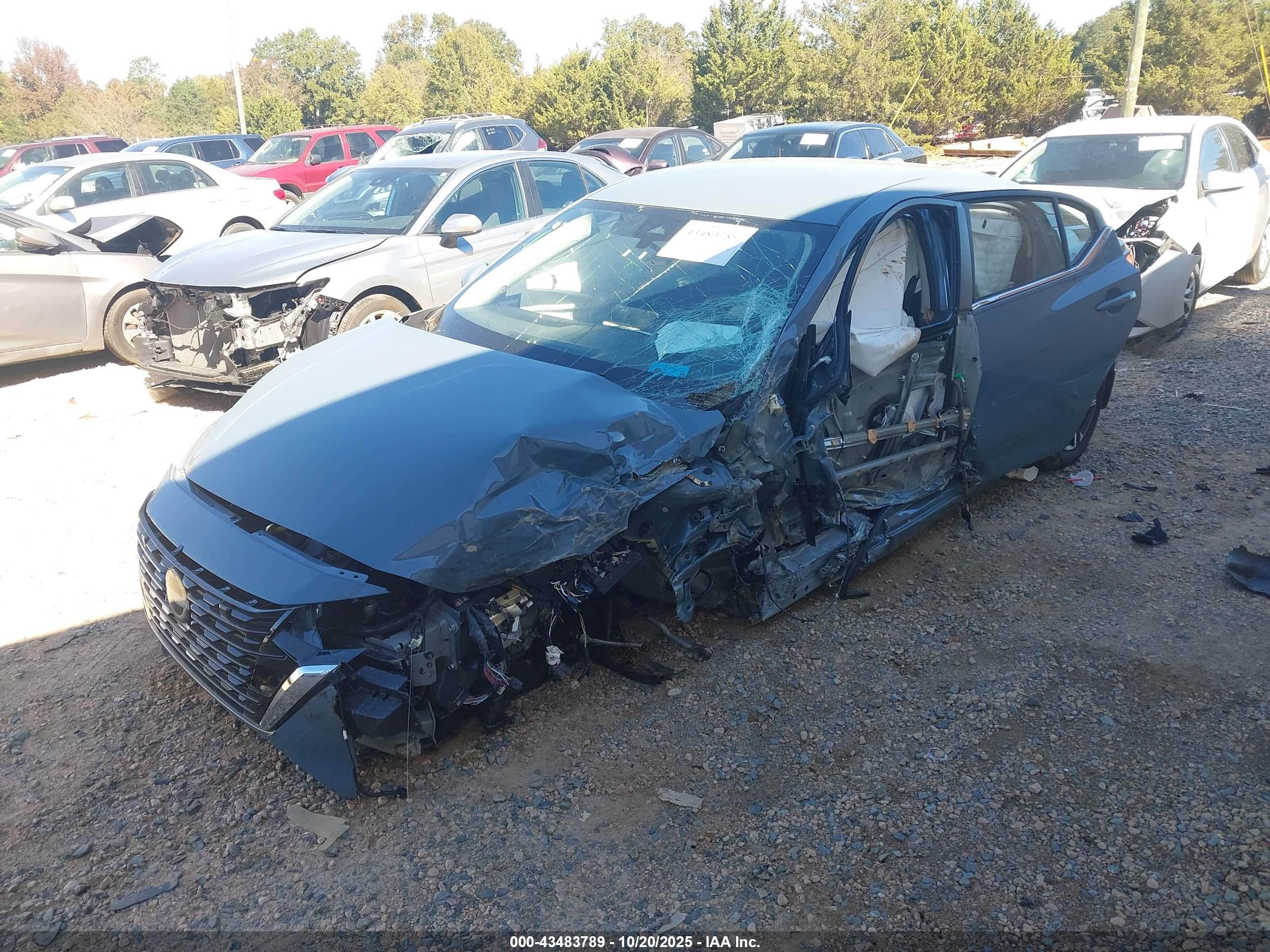 NISSAN SENTRA image 2