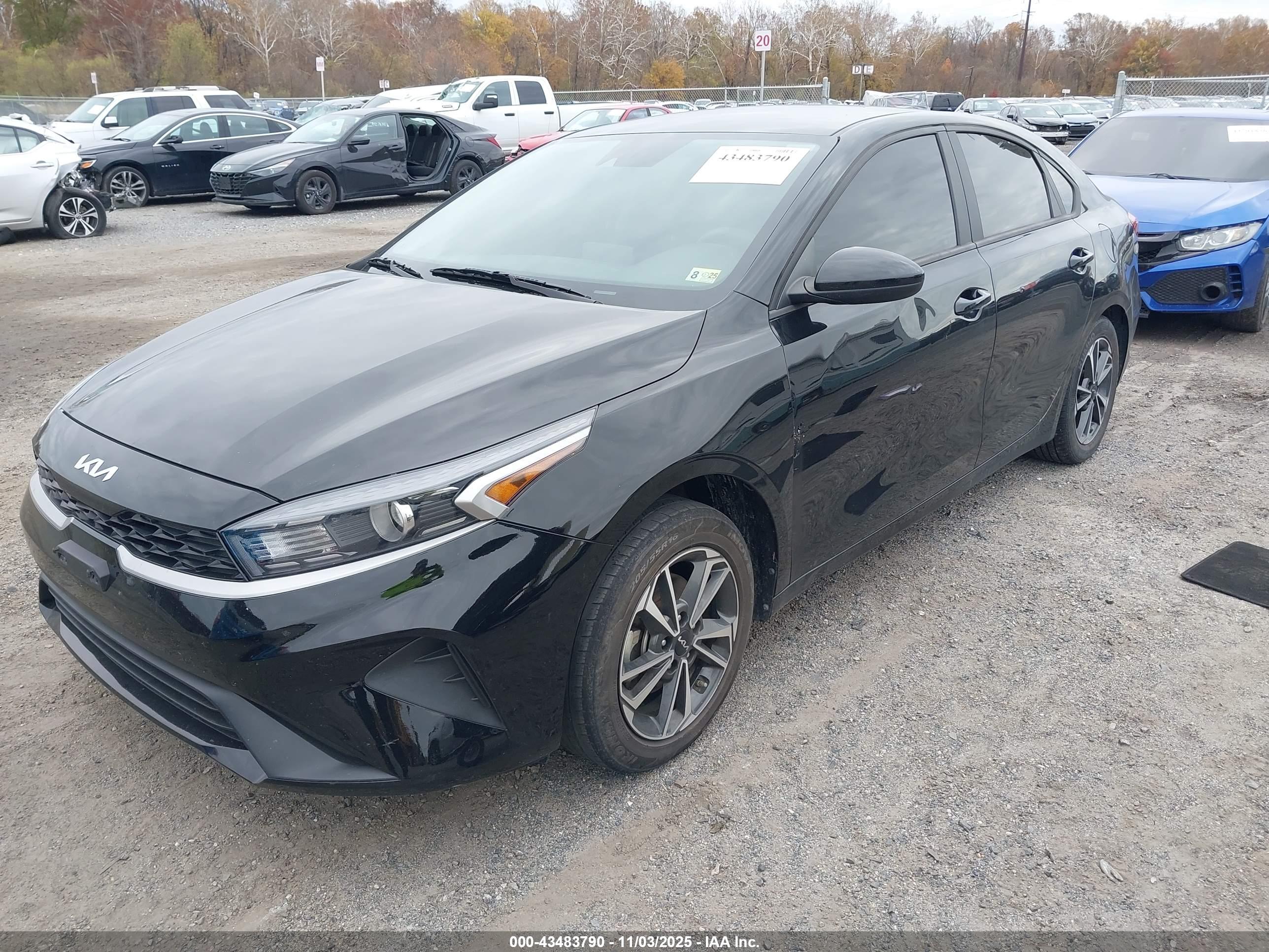 KIA FORTE image 2