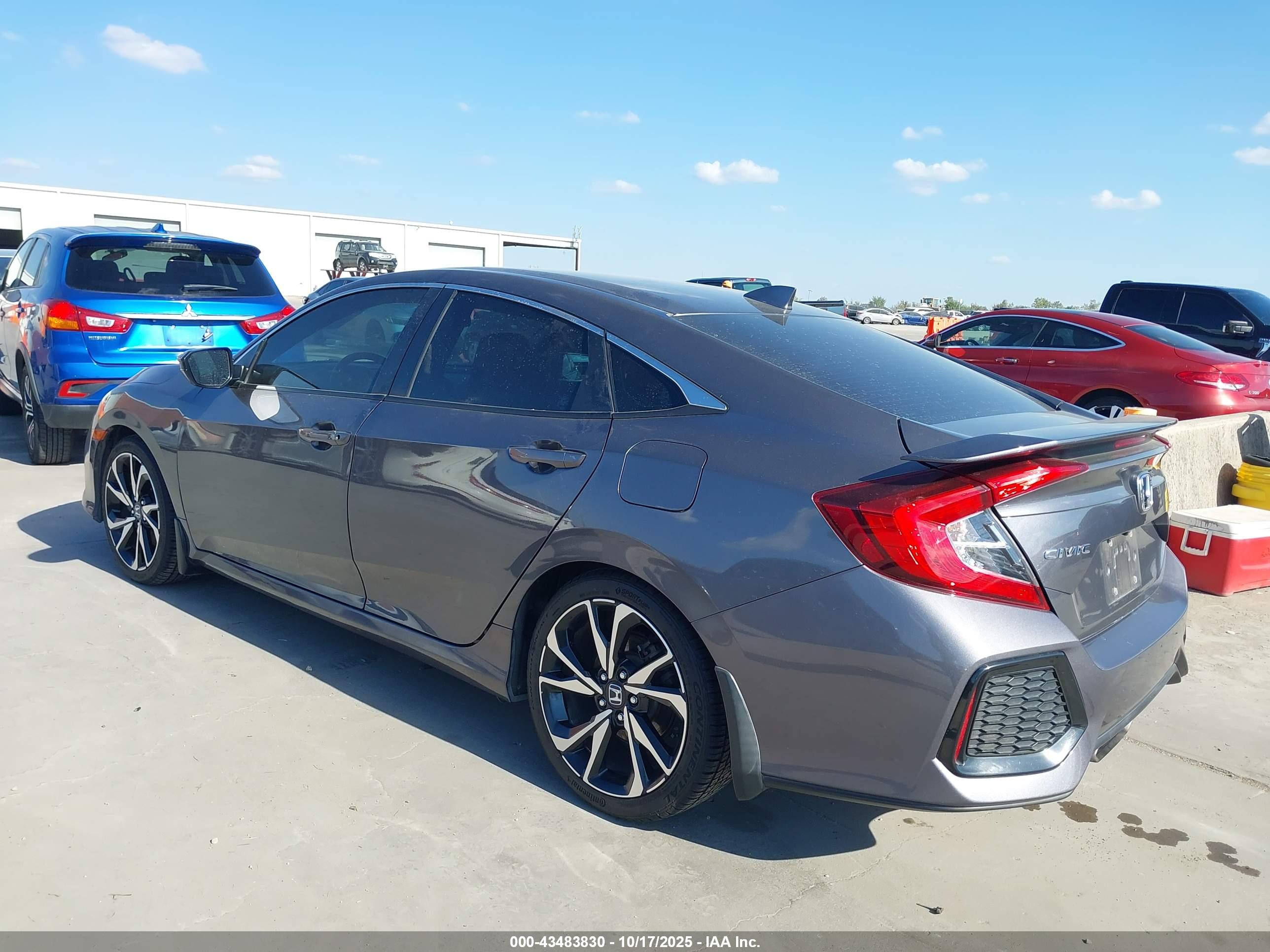 HONDA CIVIC image 3