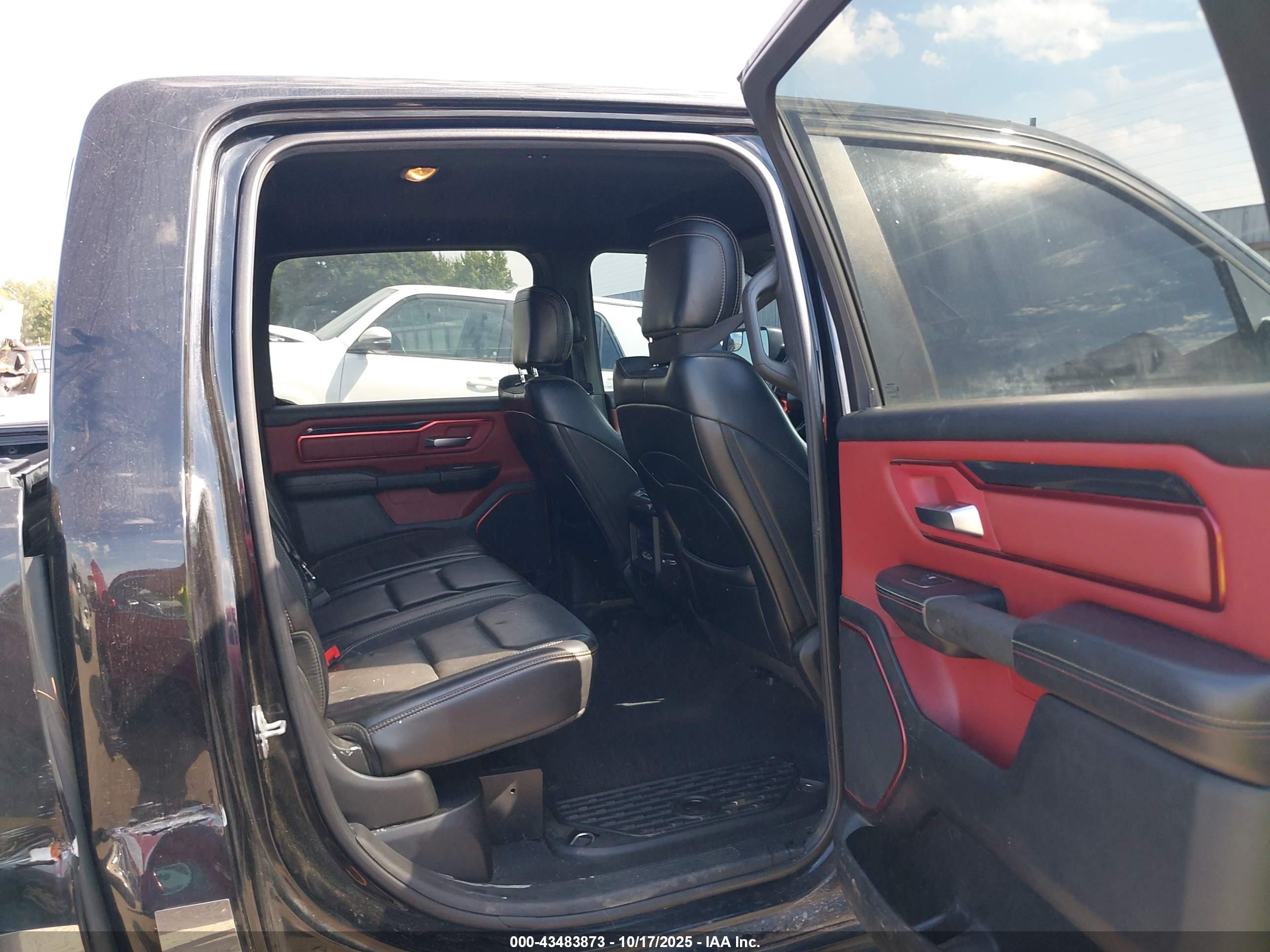 RAM 1500 image 8