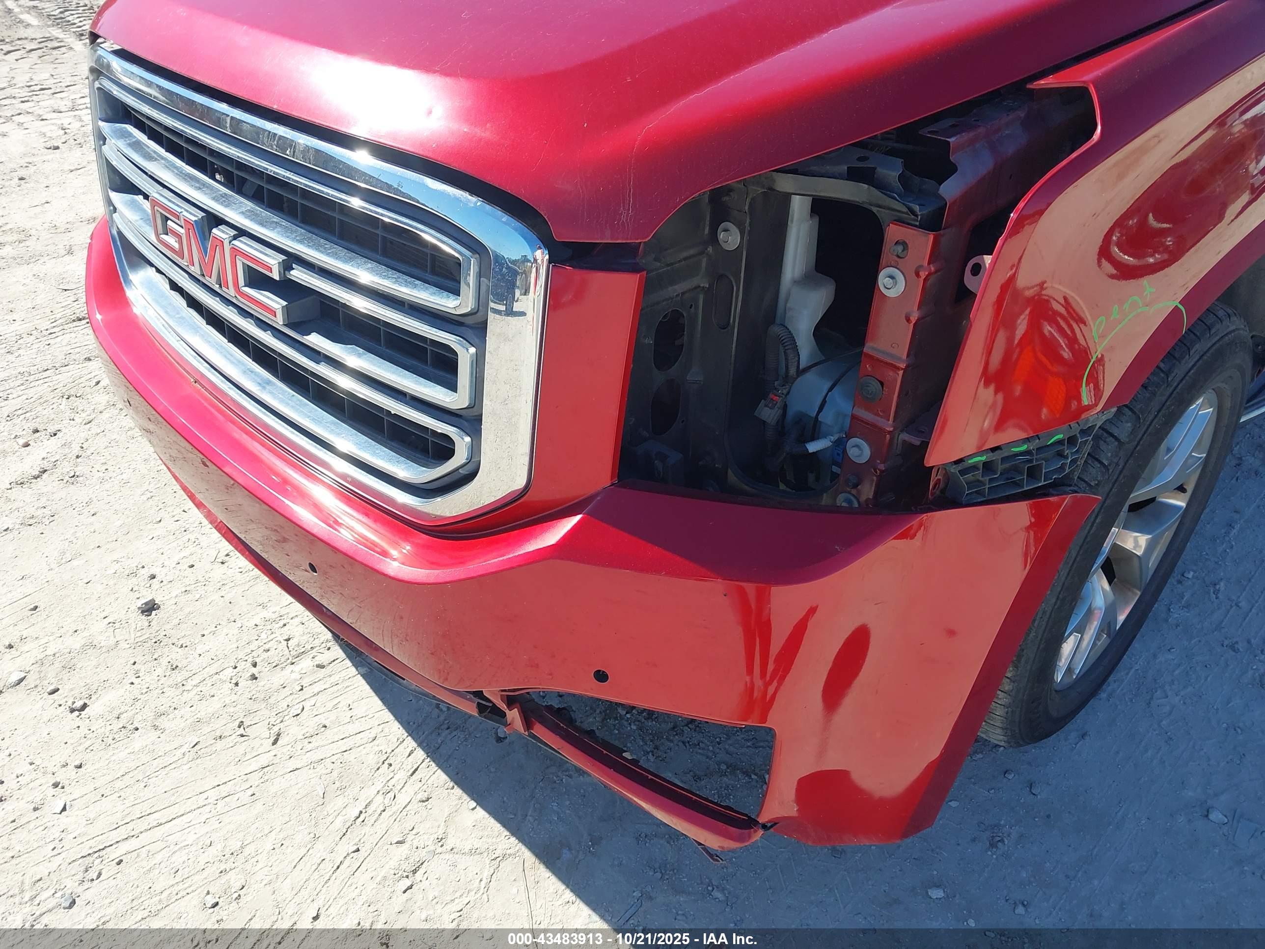 GMC YUKON image 6
