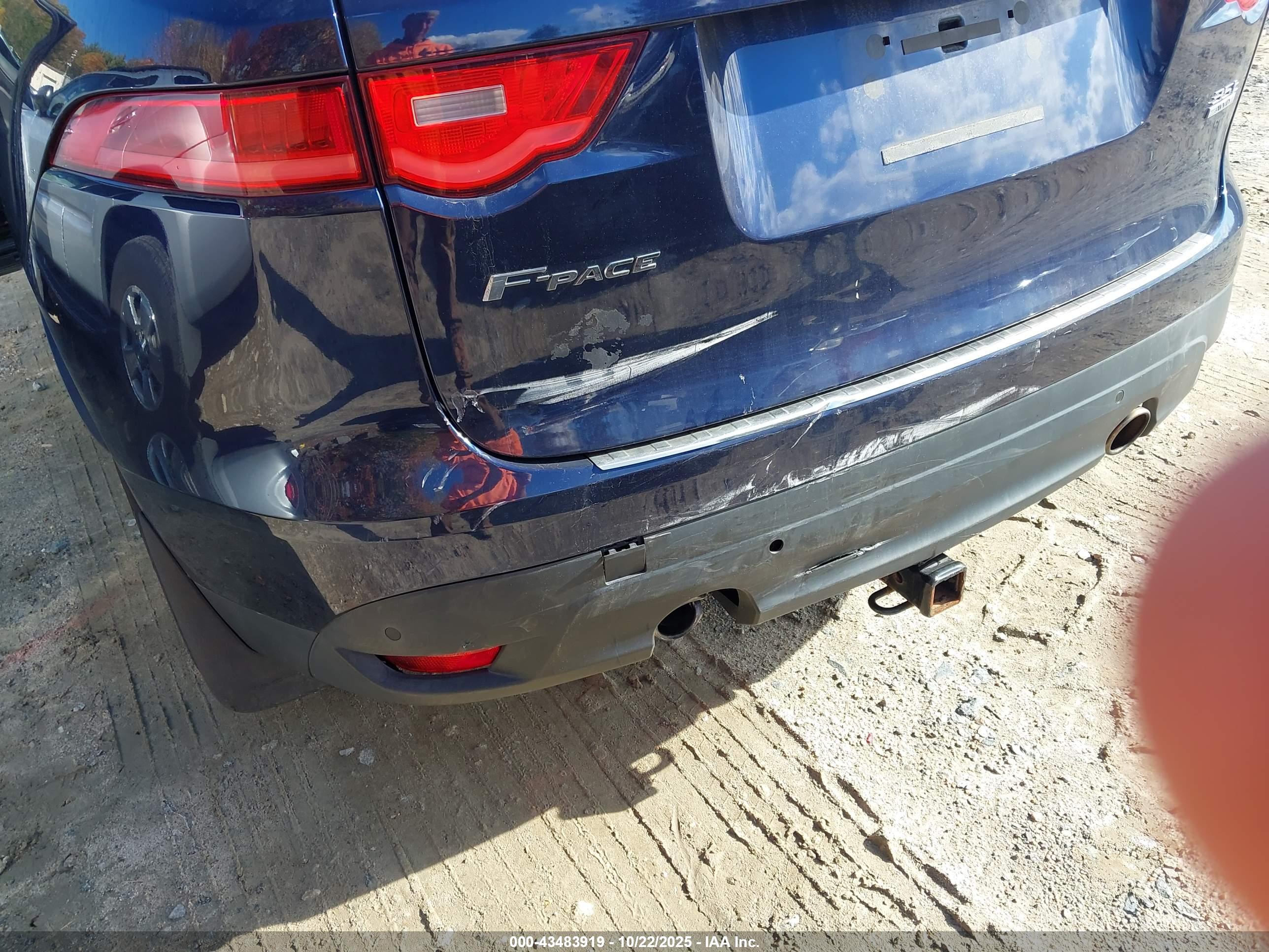 JAGUAR F-PACE image 6