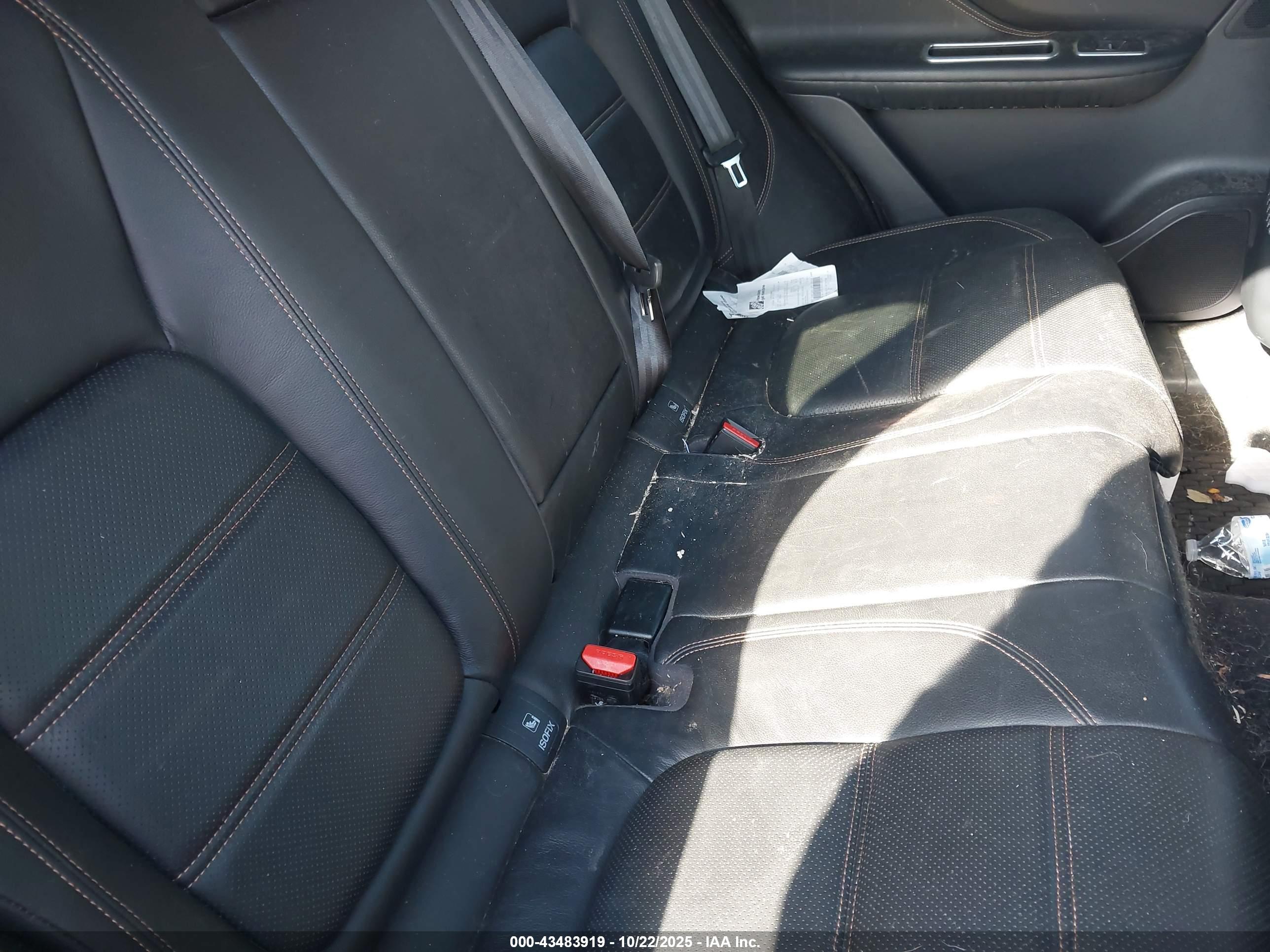 JAGUAR F-PACE image 8