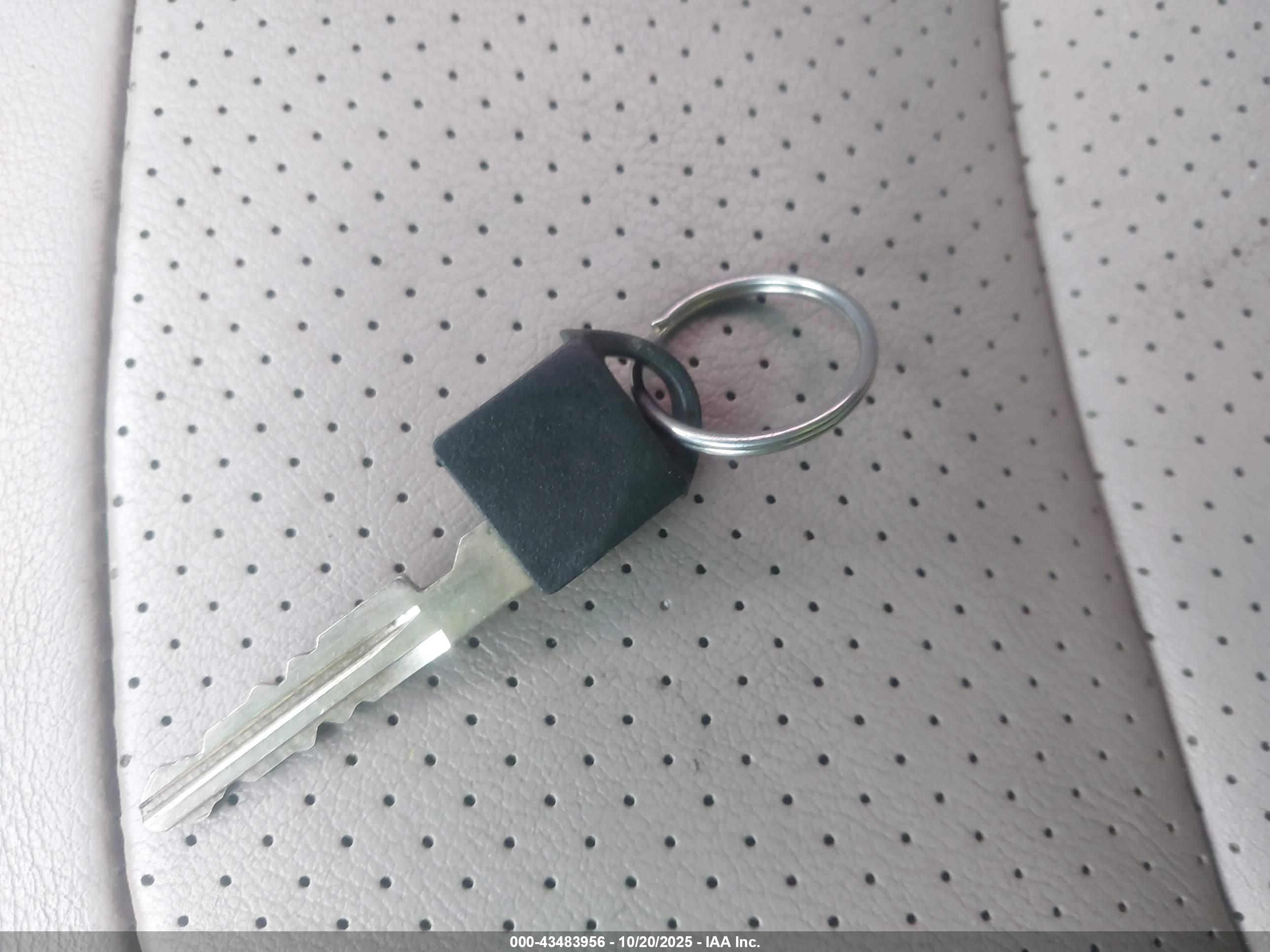 NISSAN ROGUE image 11