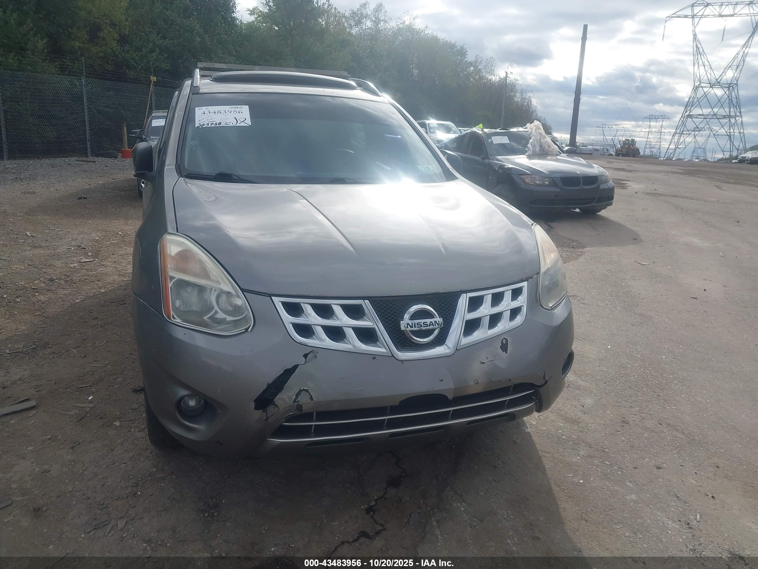 NISSAN ROGUE image 6