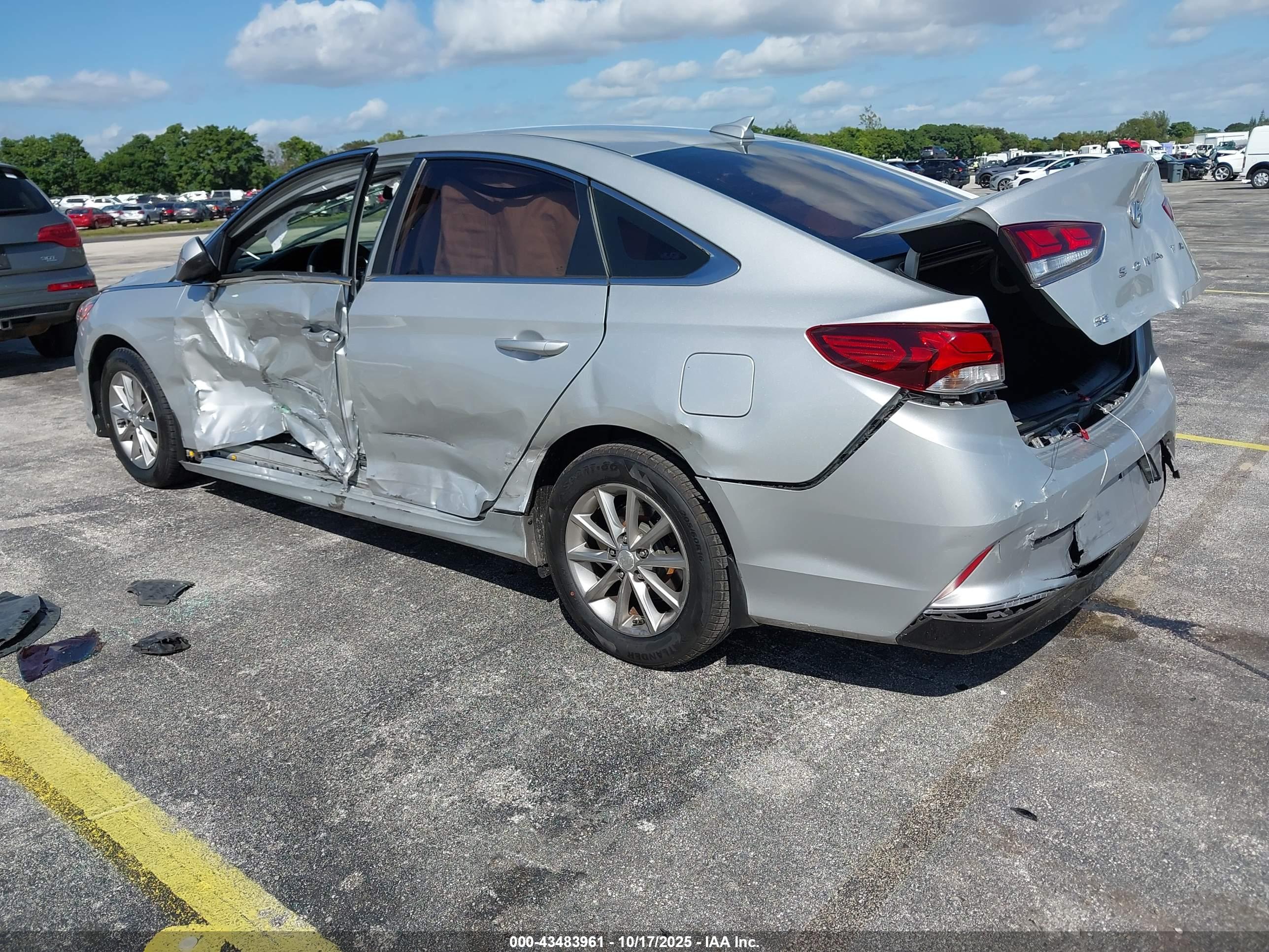 HYUNDAI SONATA image 3