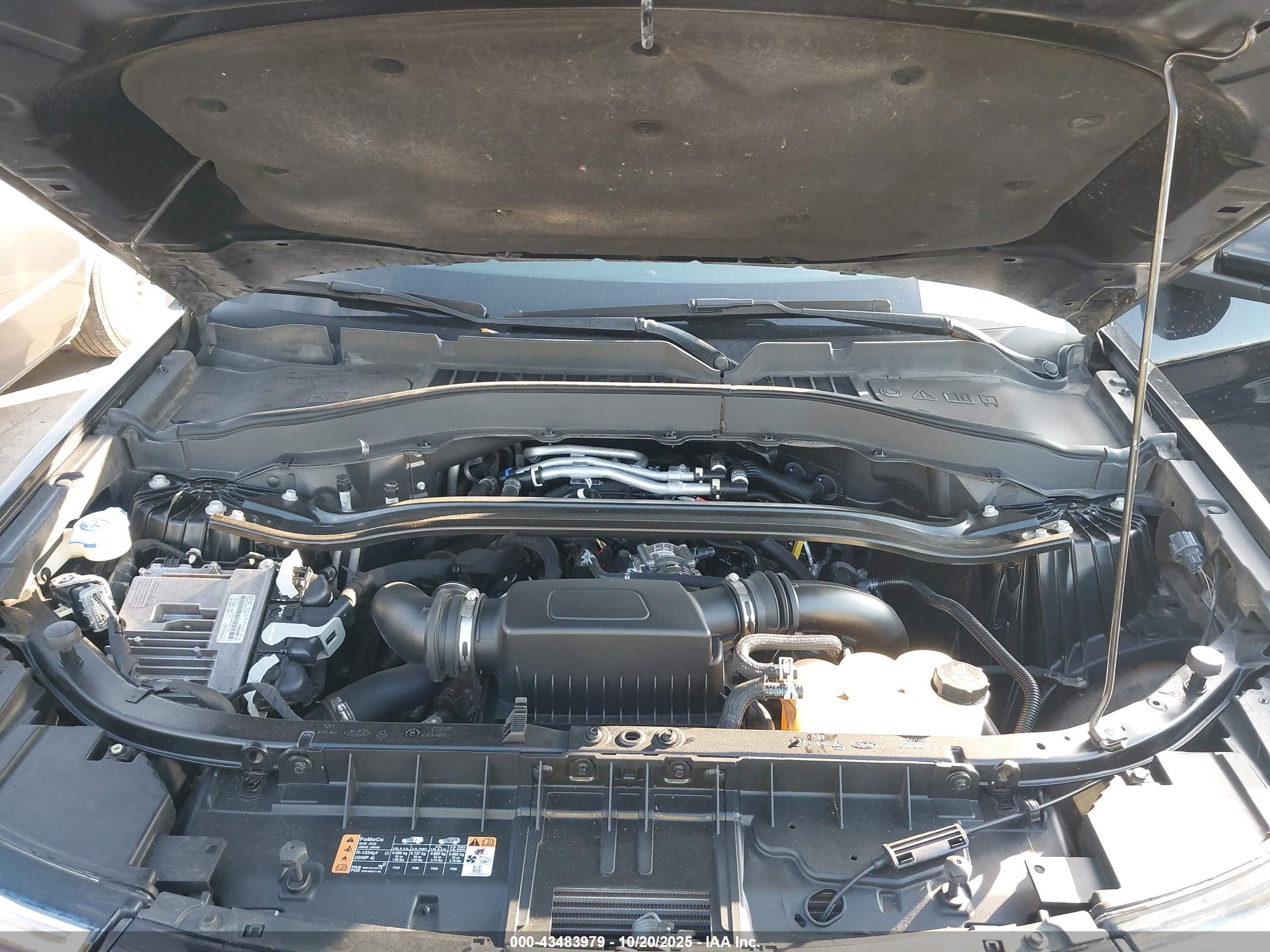 FORD EXPLORER image 10
