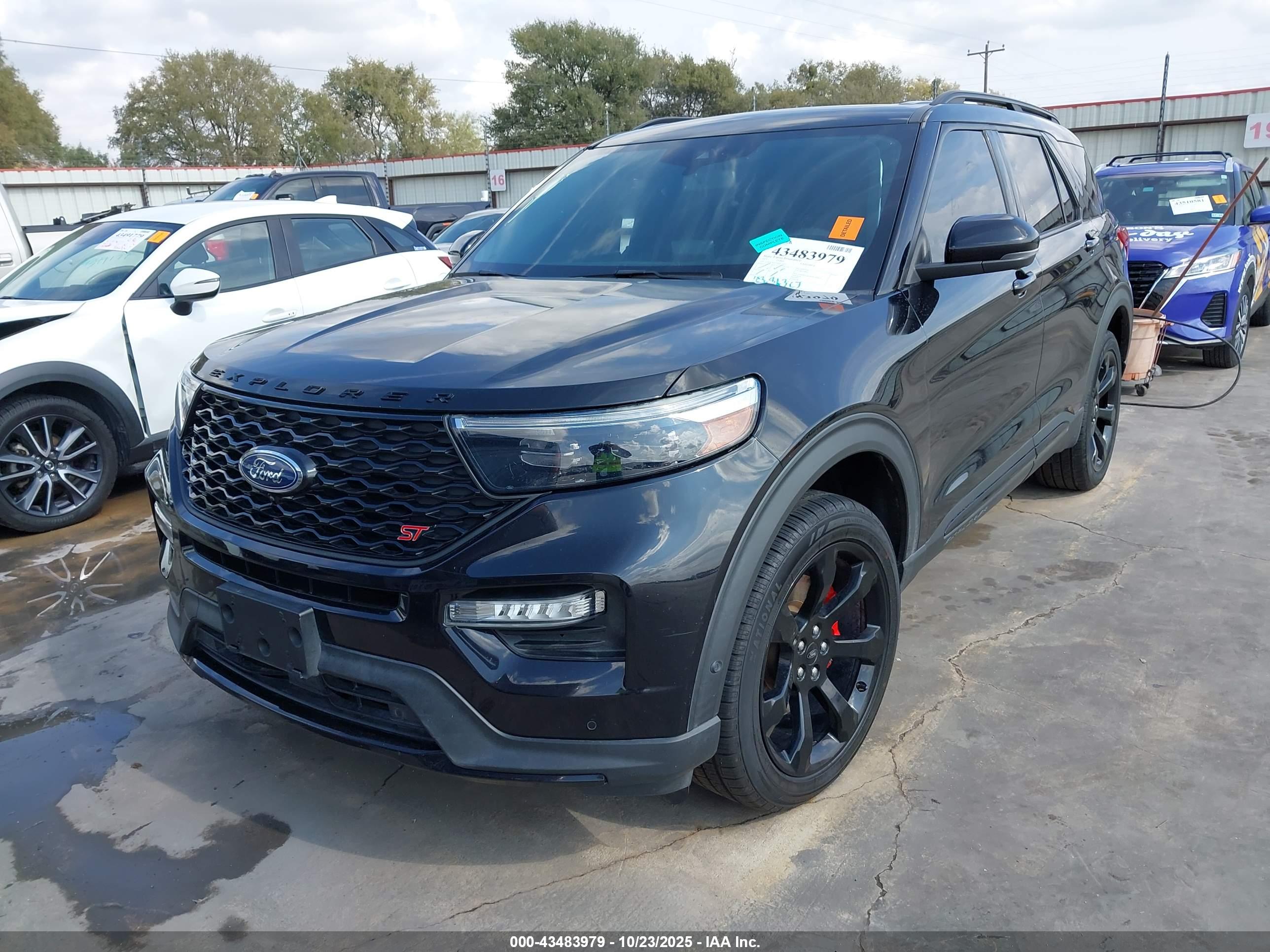 FORD EXPLORER image 2