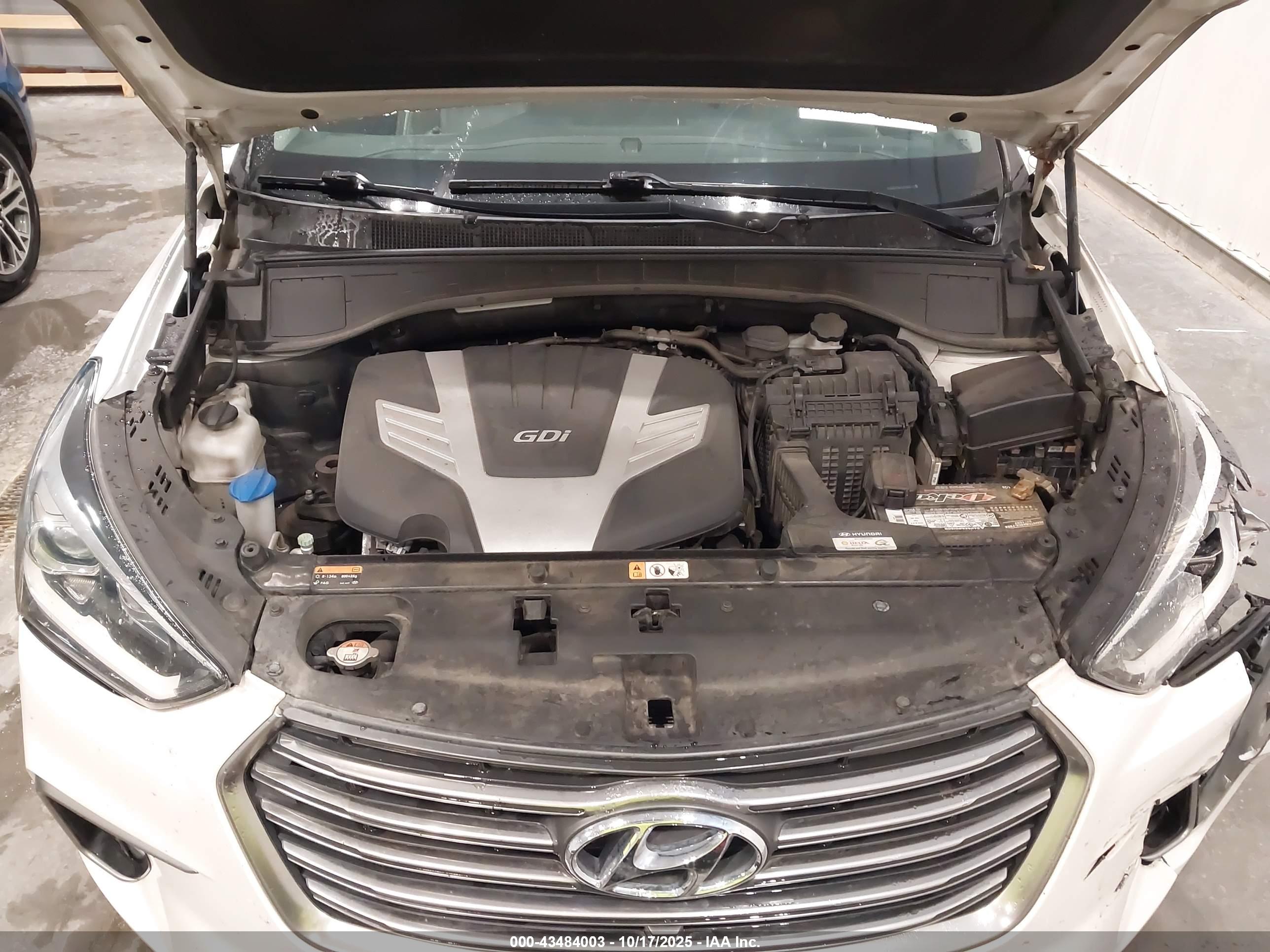 HYUNDAI SANTA image 10